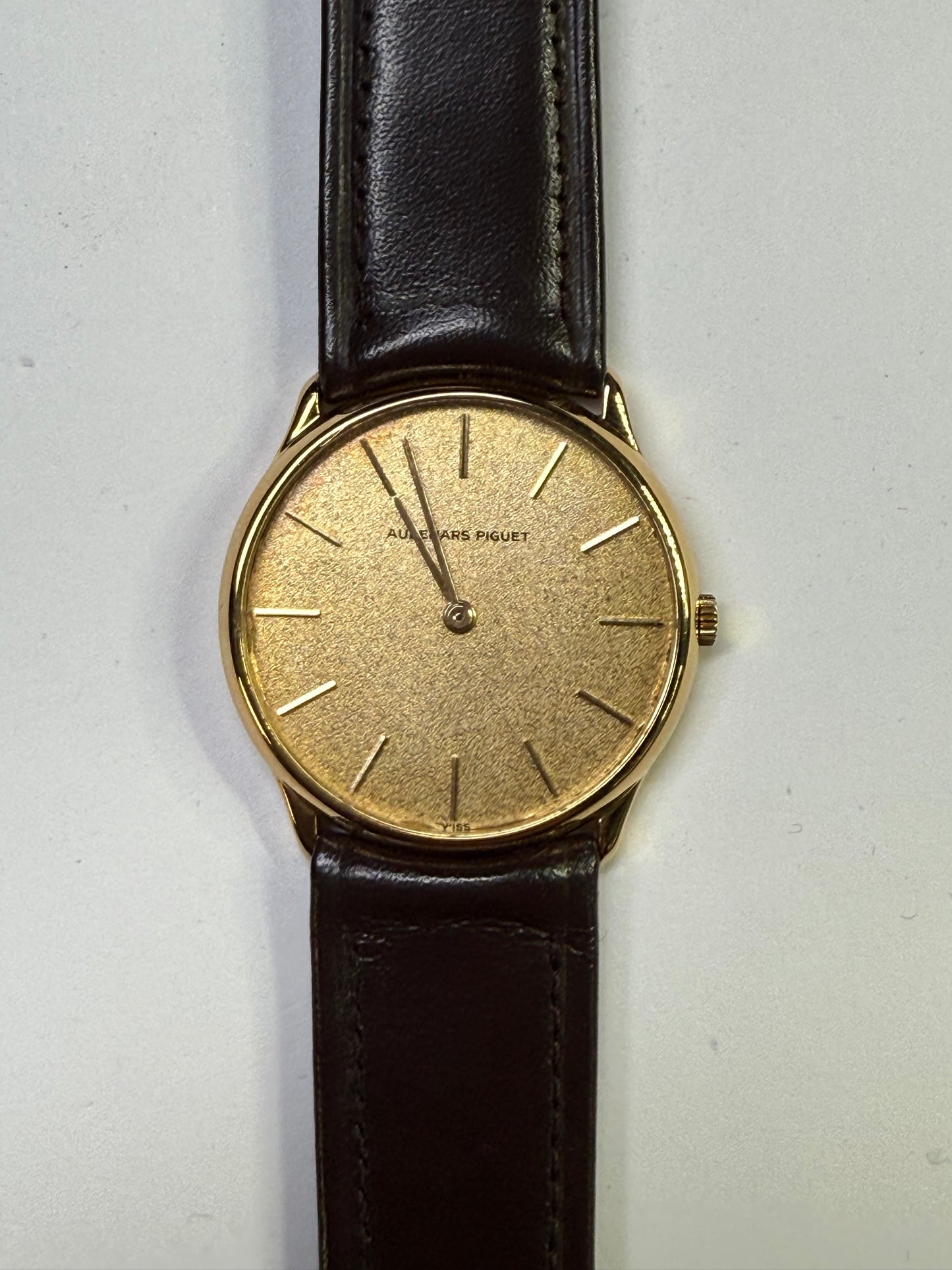 Vintage Audemars Piguet 18K Yellow Gold 32MM Dress Watch – Classic Ultra-Thin Design