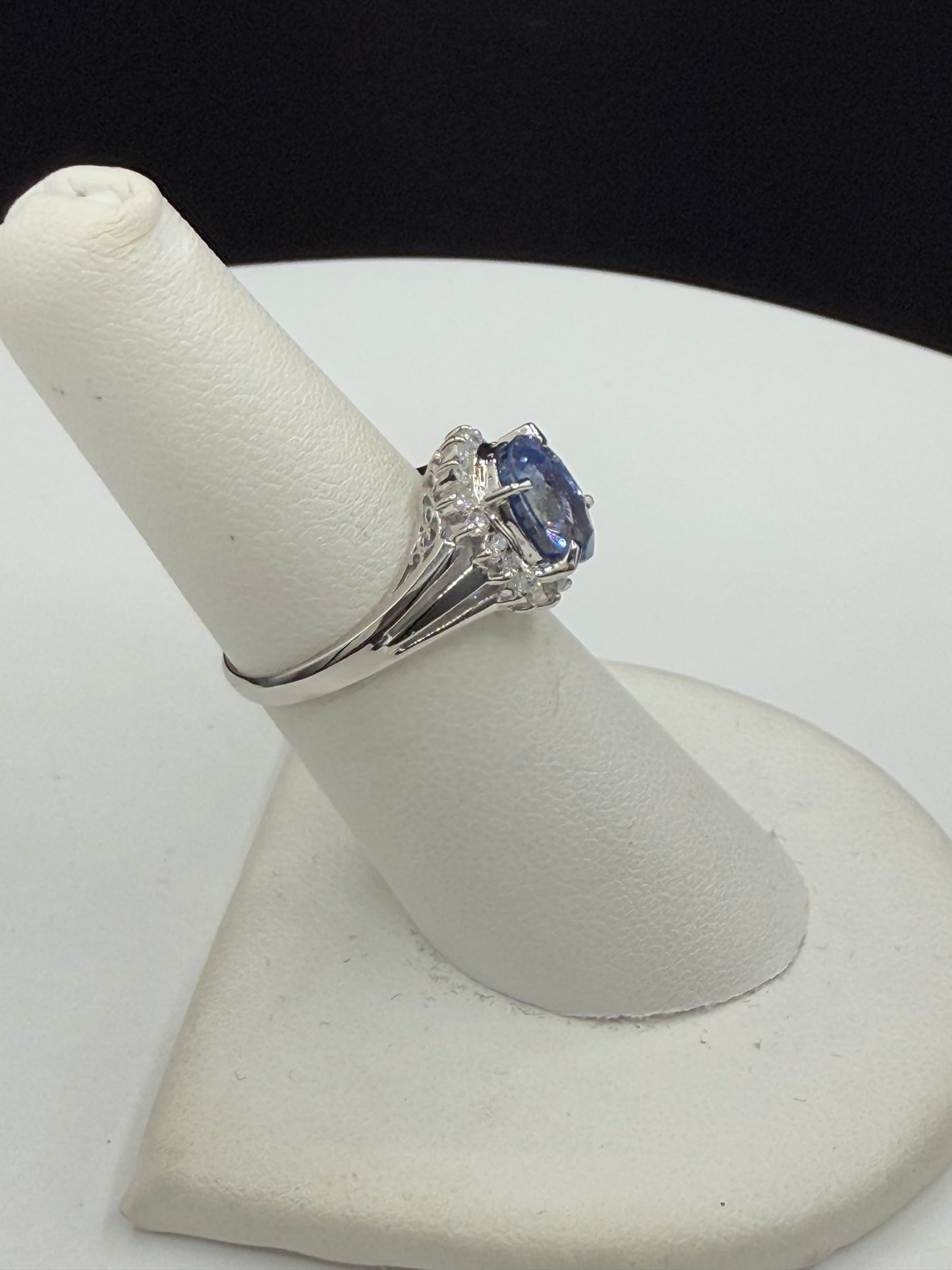 Natural Untreated 2.53ct Light Cornflower Blue Ceylon Sapphire & Diamond Platinum Ring (Size 5.75)