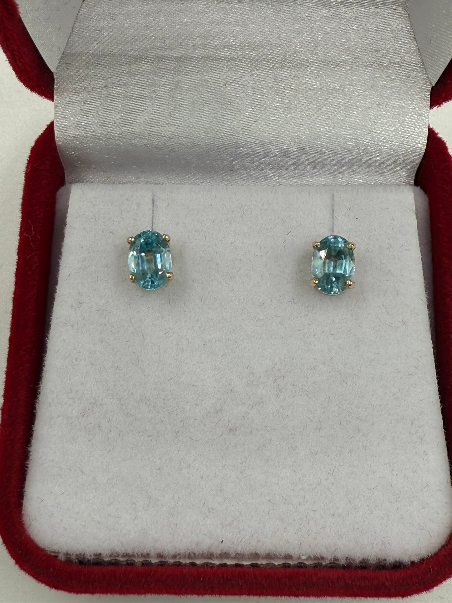 2.65 Carat Natural Blue Zircon 14K Yellow Gold Stud Earrings