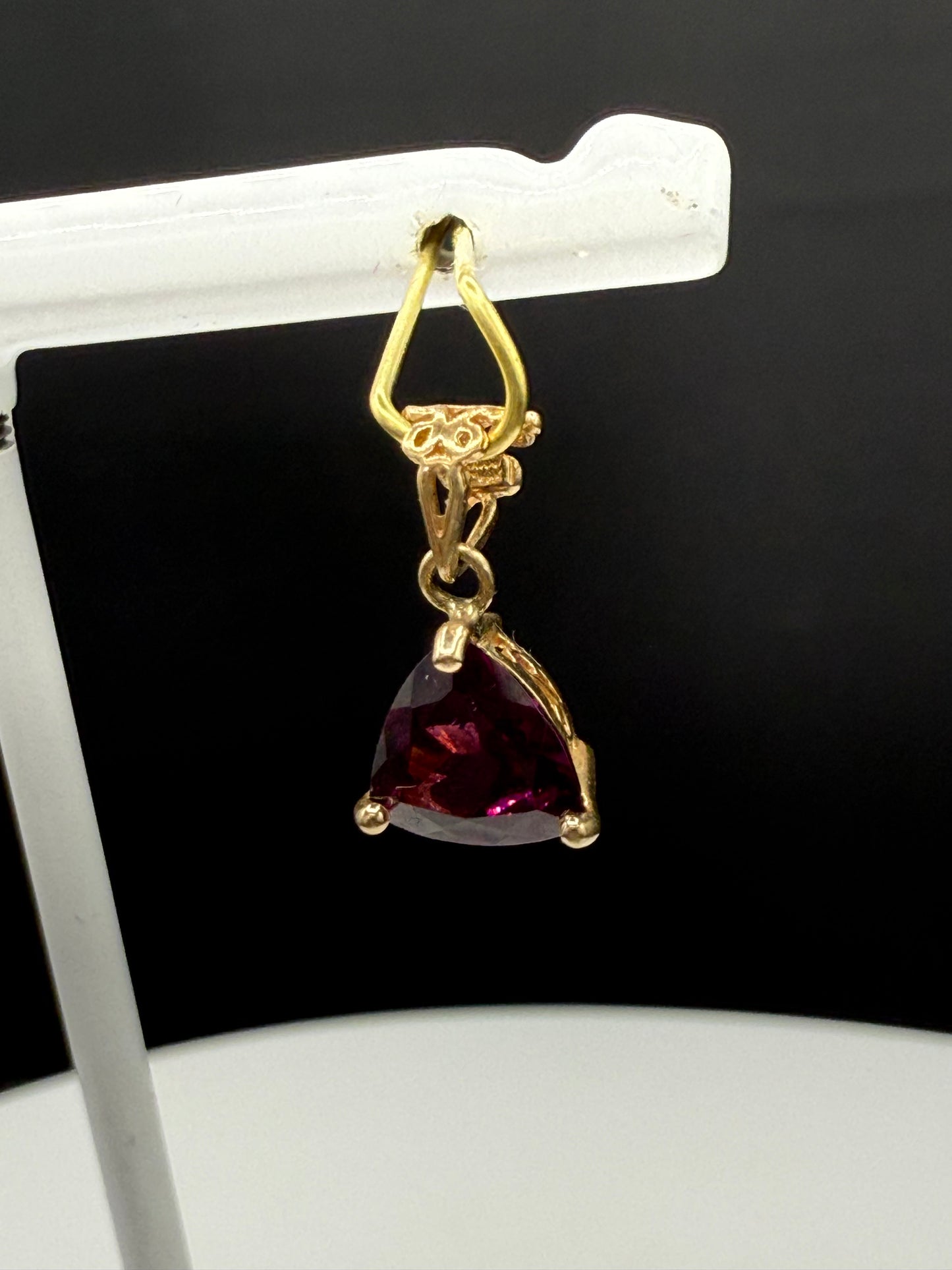 1.55 Carat Natural Grape Garnet Trillion Cut Pendant – 14K Yellow Gold