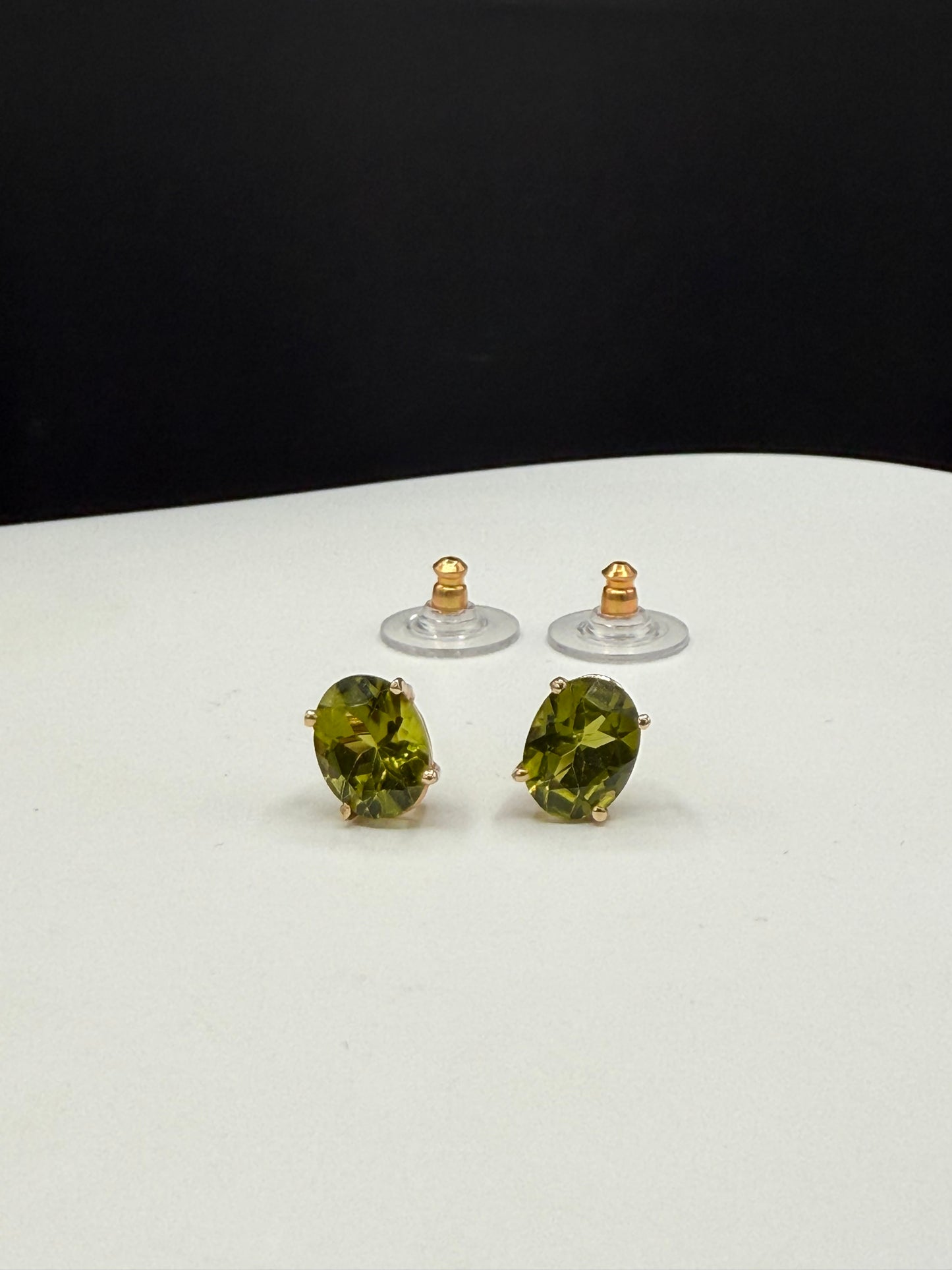 Natural Arizona Peridot 4 Carat 14k Yellow Gold Stud Earrings