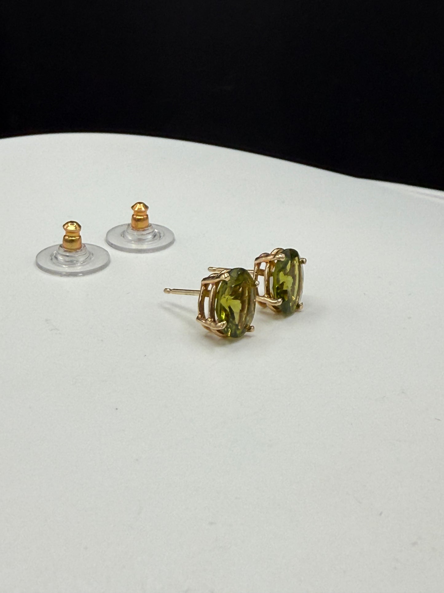 Natural Arizona Peridot 4 Carat 14k Yellow Gold Stud Earrings