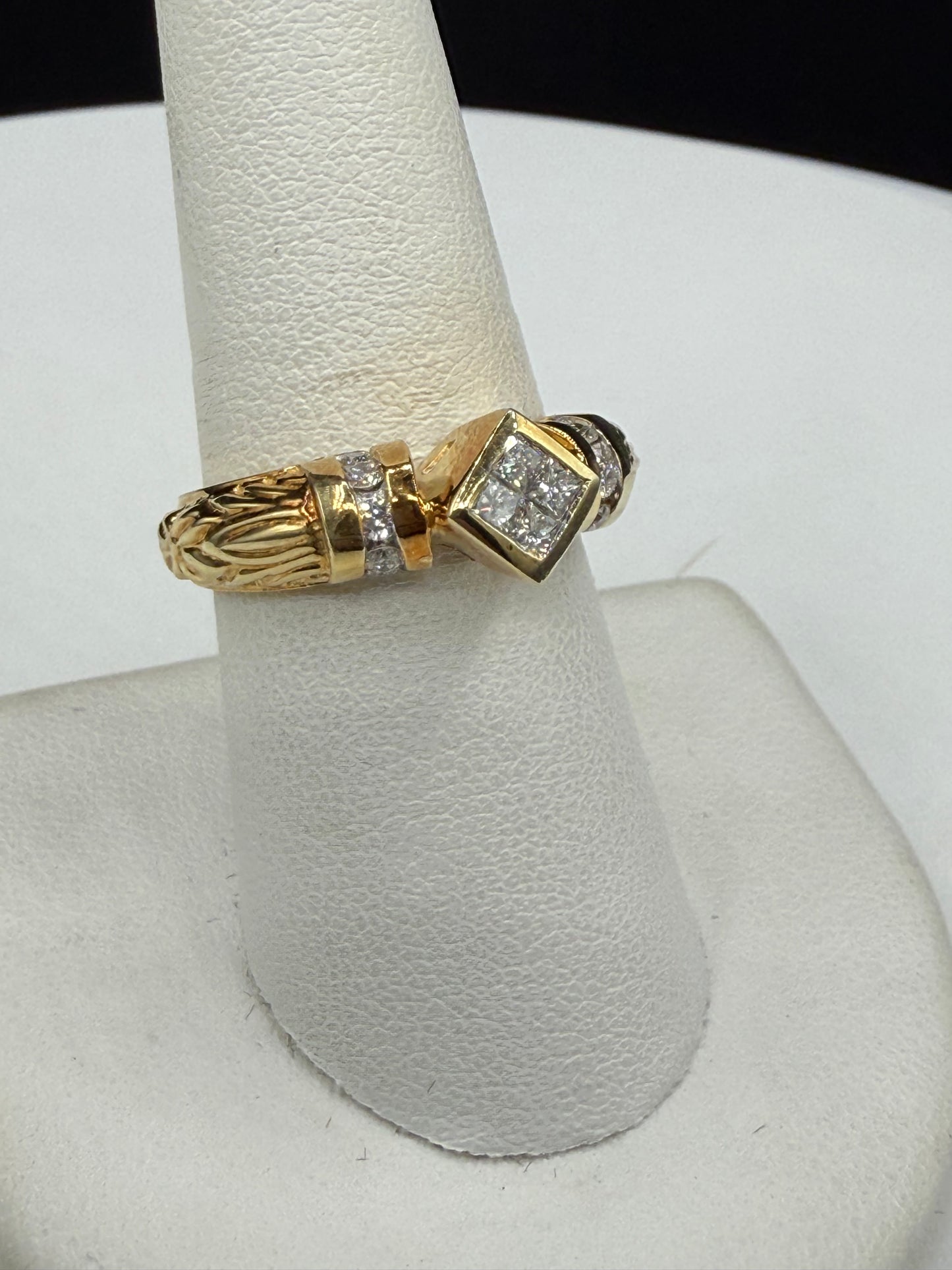Vintage 18k Yellow Gold Diamond Ring with Princess & Round Cut Diamonds, Size 7.5, 0.55 Carats
