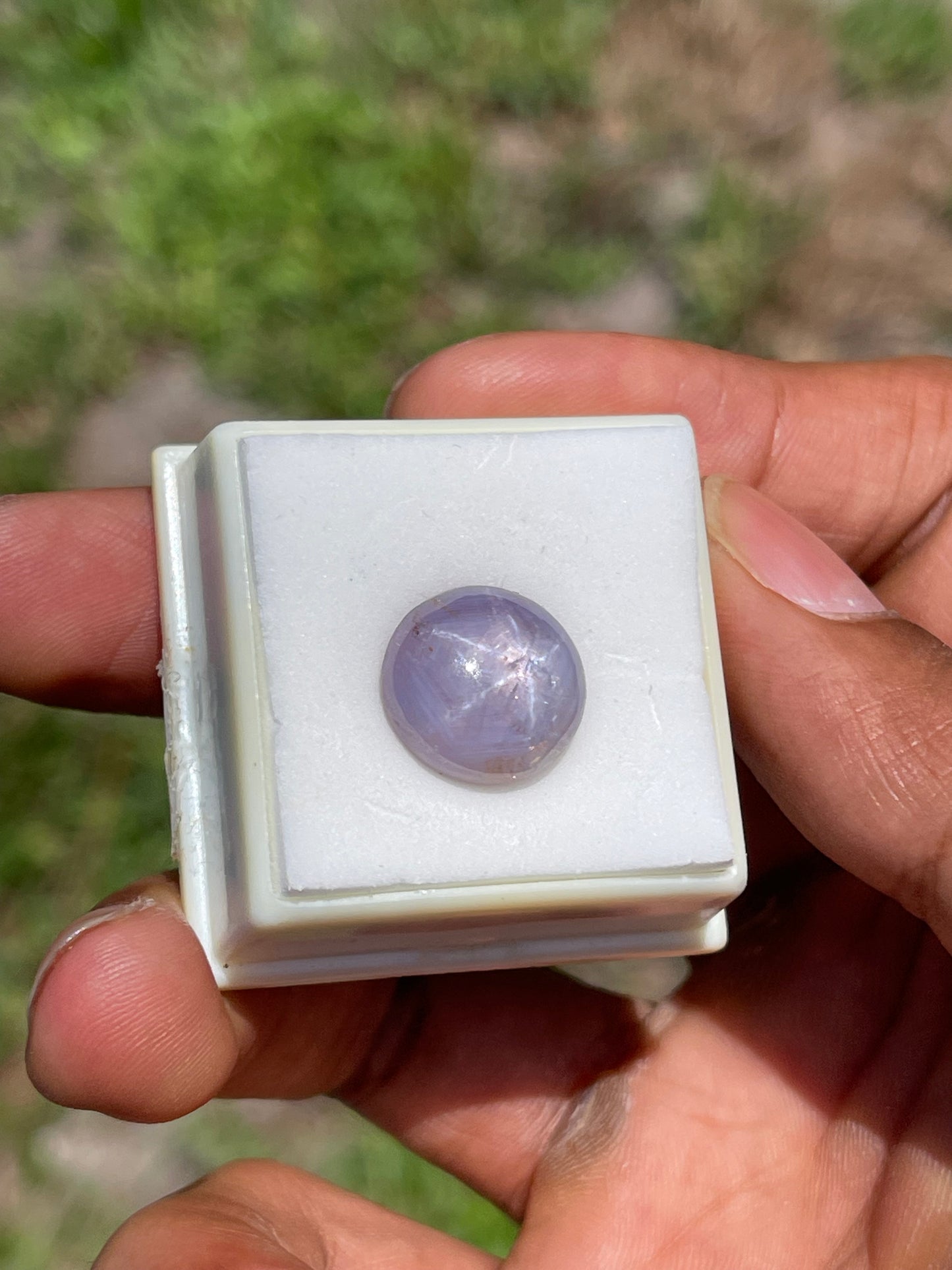 18.06 Carat Natural Sri Lanka Violet Translucent Star Sapphire Loose Gemstone 14x13x8 MM