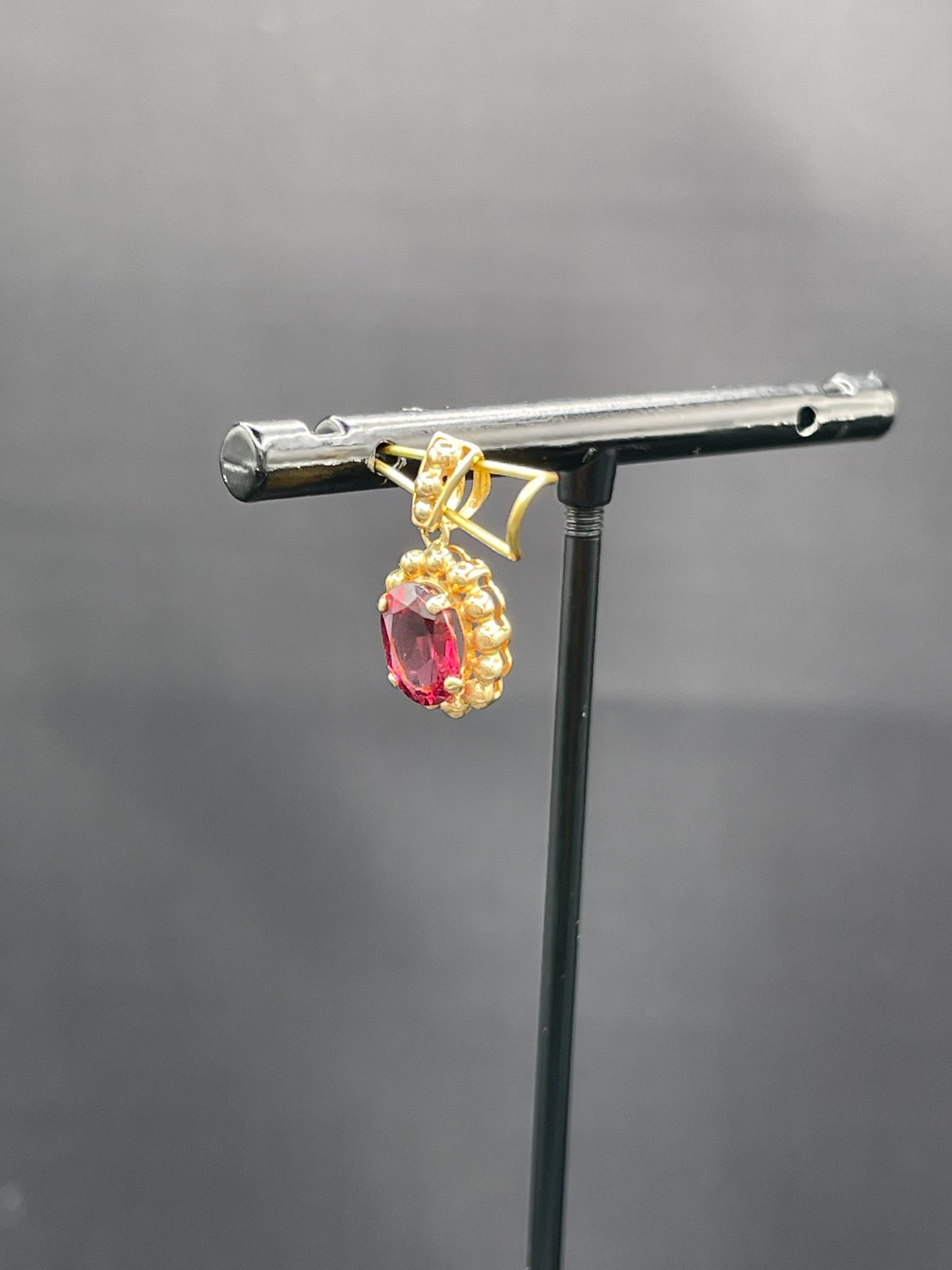 1.45 Carat Umbalite Garnet 14K Yellow Gold Pendant