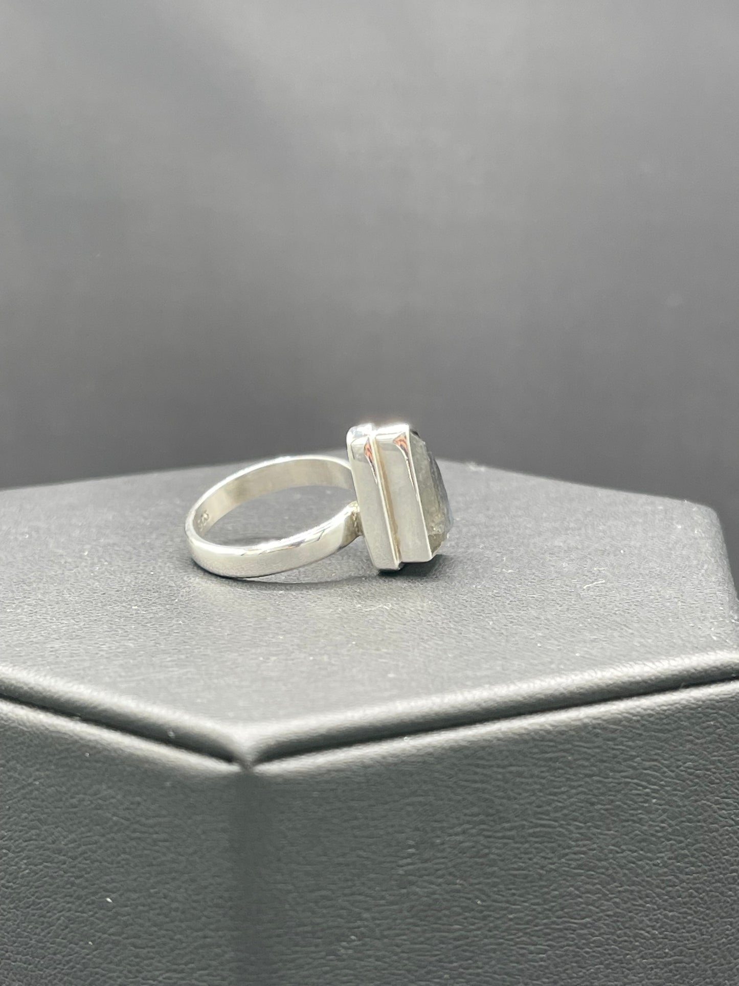 Natural Labradorite Fancy Cut Sterling Silver Ring (Size 8)