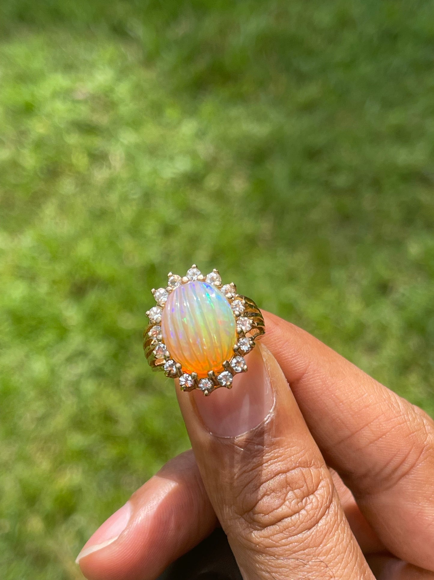 12.57 Carat Ethiopian Welo Opal Natural White Sapphire 14k Yellow Gold Ring (Size 7)