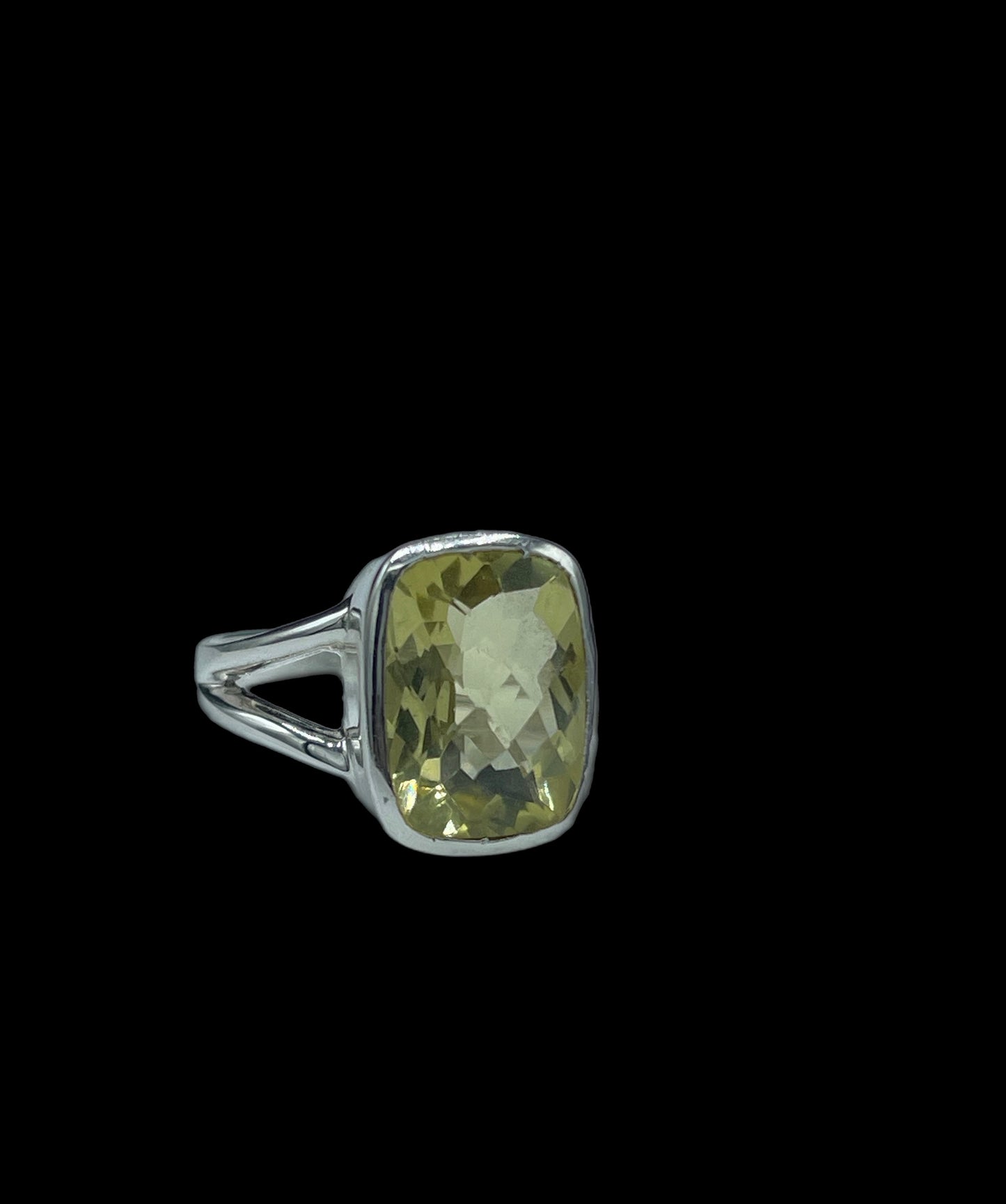 Natural Ouro Verde Sterling Silver Ring (Size 9)