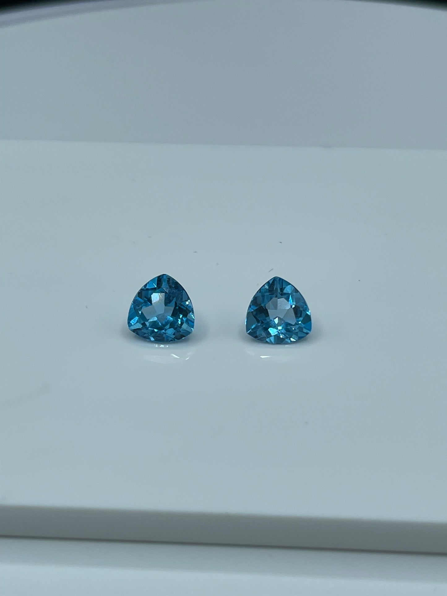 4.01 Carat Natural Blue Topaz Trillion Cut Matching Loose Gemstone (8 x 8 x 5 MM)