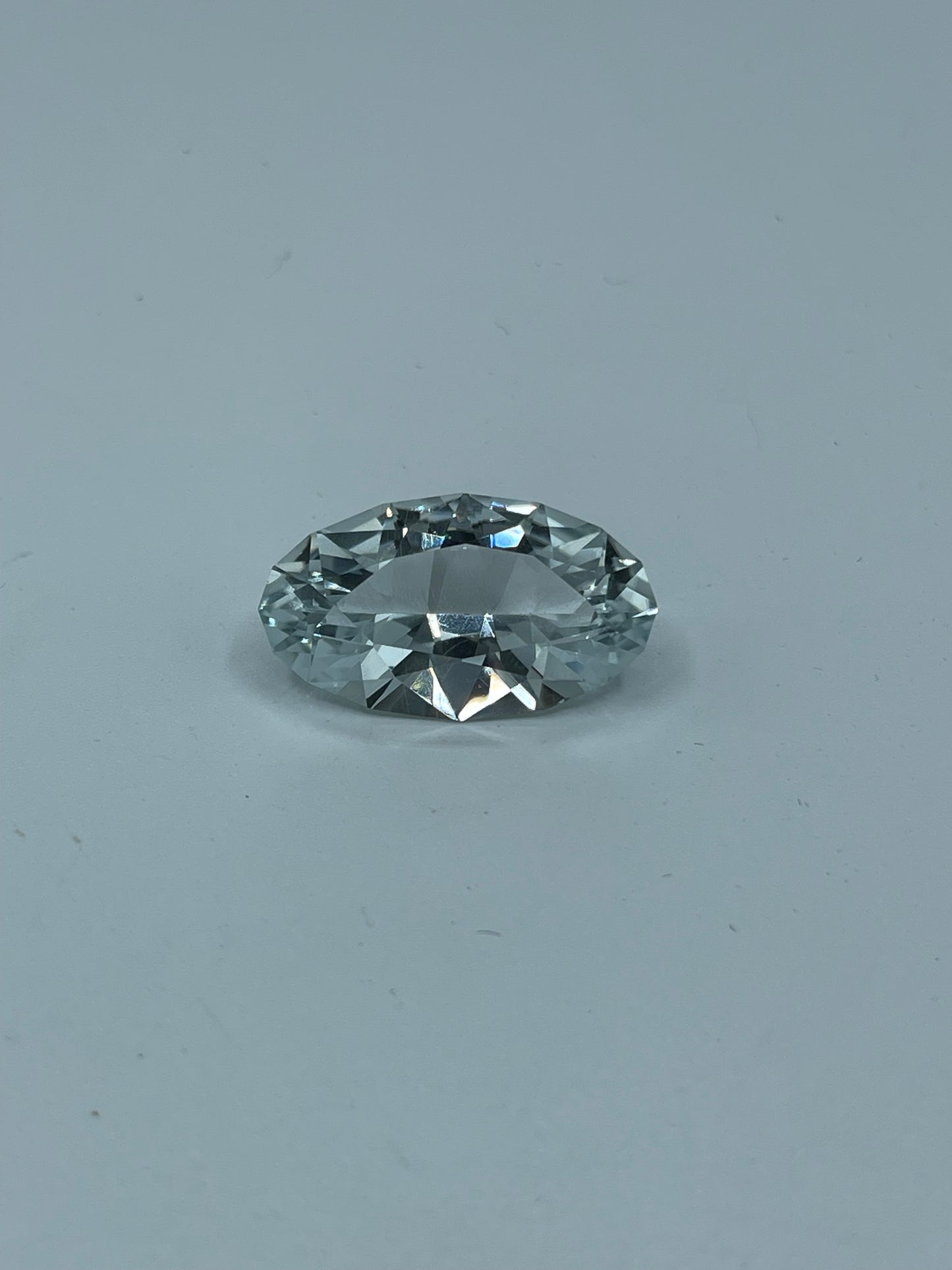 19.60 Carat Natural Aquamarine Oval Cut Loose Gemstone (23.5 x 13.3 x 11.75 MM)