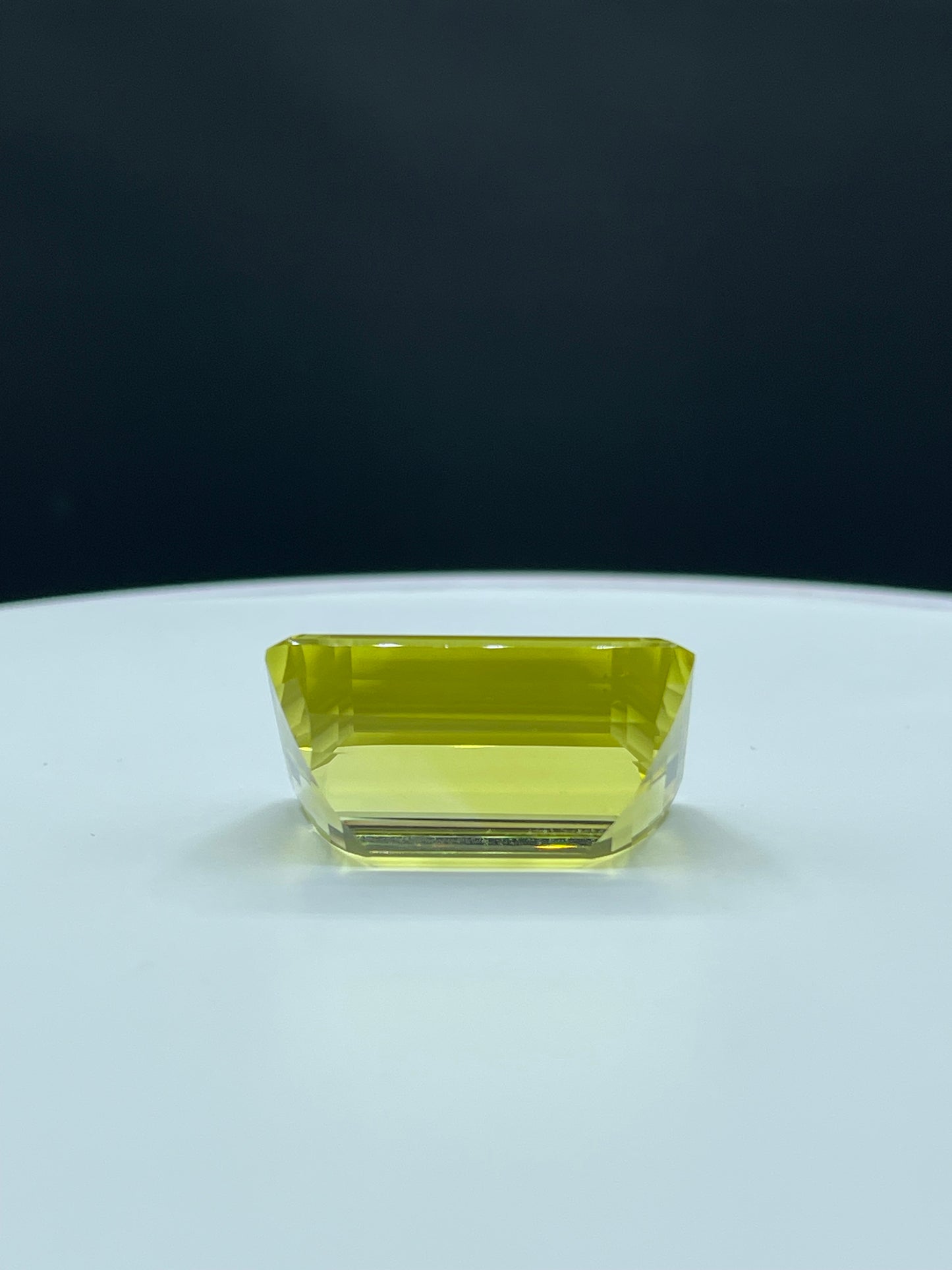 77.04 Carat Natural Ouro Verde Quartz Emerald Cut Loose Gemstone (30.8 x 22.2 x 14.5 MM)