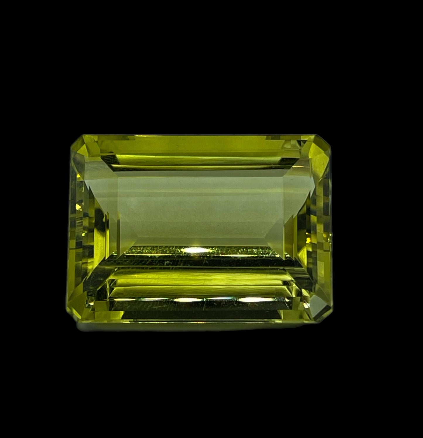 77.04 Carat Natural Ouro Verde Quartz Emerald Cut Loose Gemstone (30.8 x 22.2 x 14.5 MM)