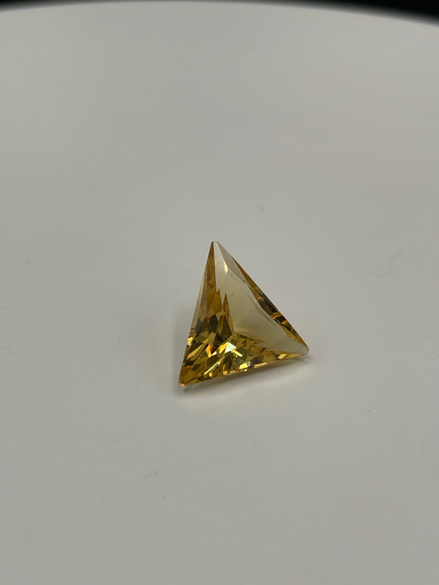 6.00 Carat Natural Golden Beryl Heilodor Trillion Cut Loose Gemstone (15.4 x 14.5 x 6.6 MM)