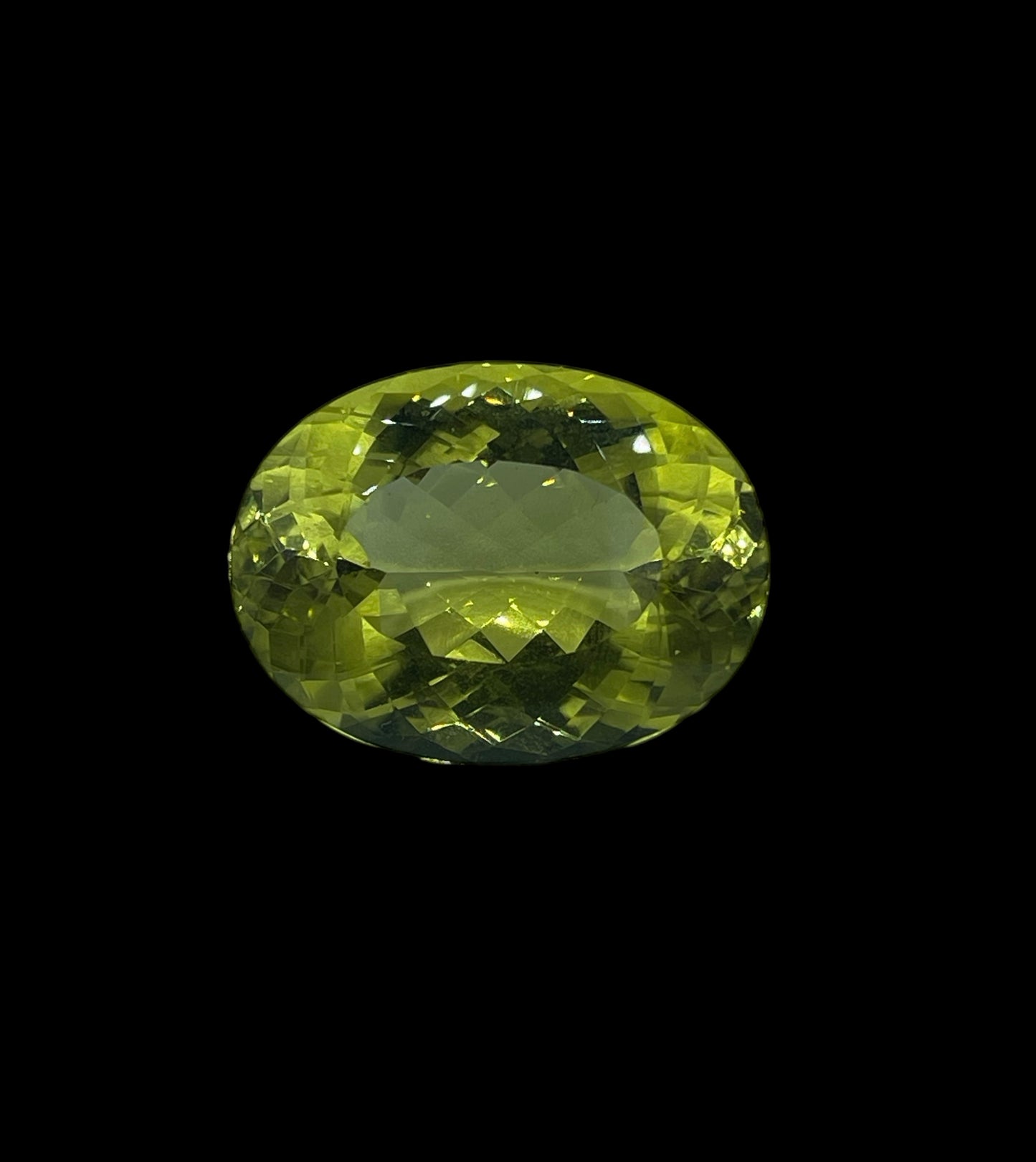 70.77 Carat Natural Ouro Verde Quartz Oval Cut Loose Gemstone (32.7 x 24.5 x 15.4 MM)