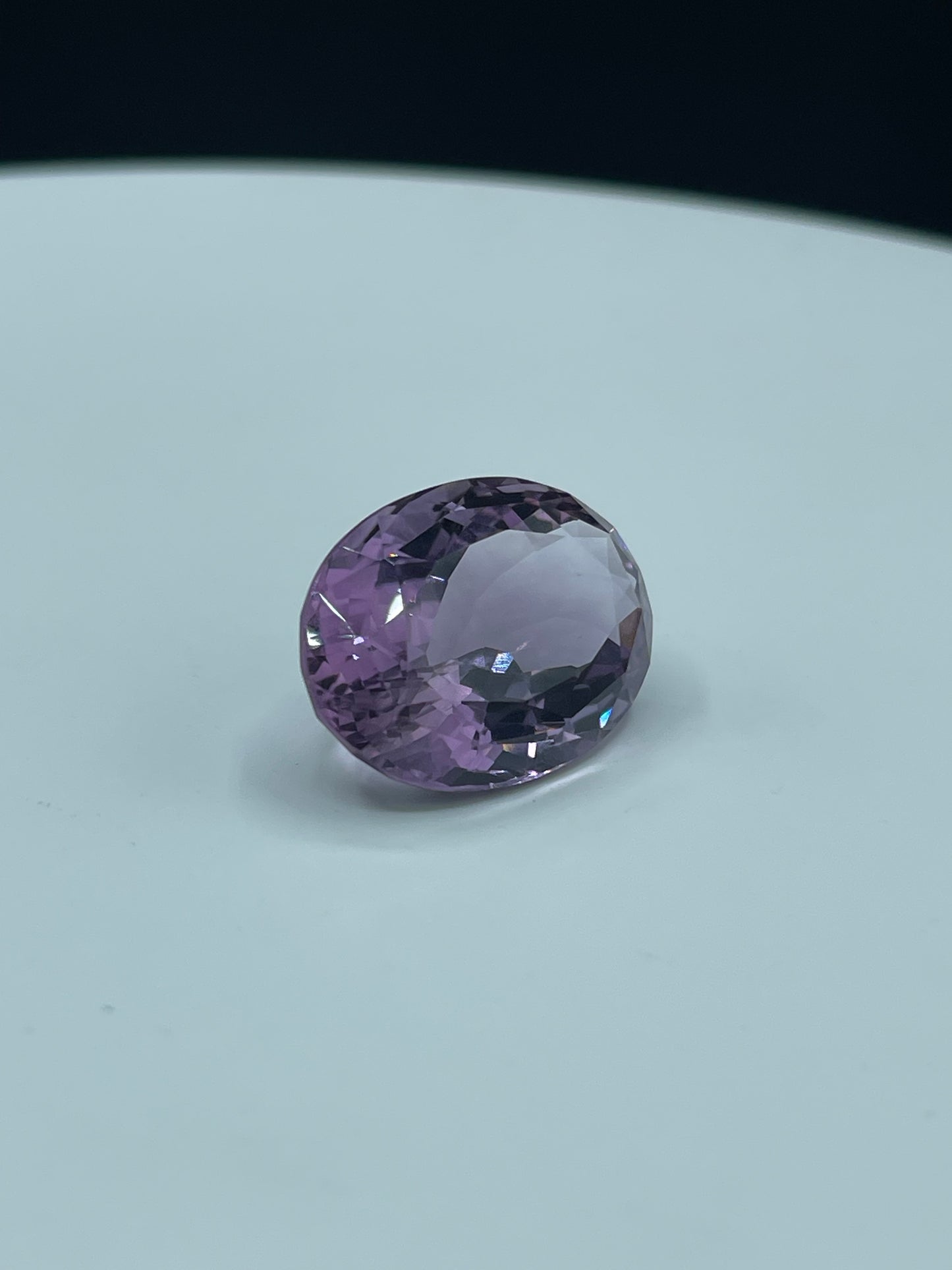 30.38 Carat Natural Bolivian Amethyst Oval Cut Loose Gemstone (25 x 18 x 12 MM)