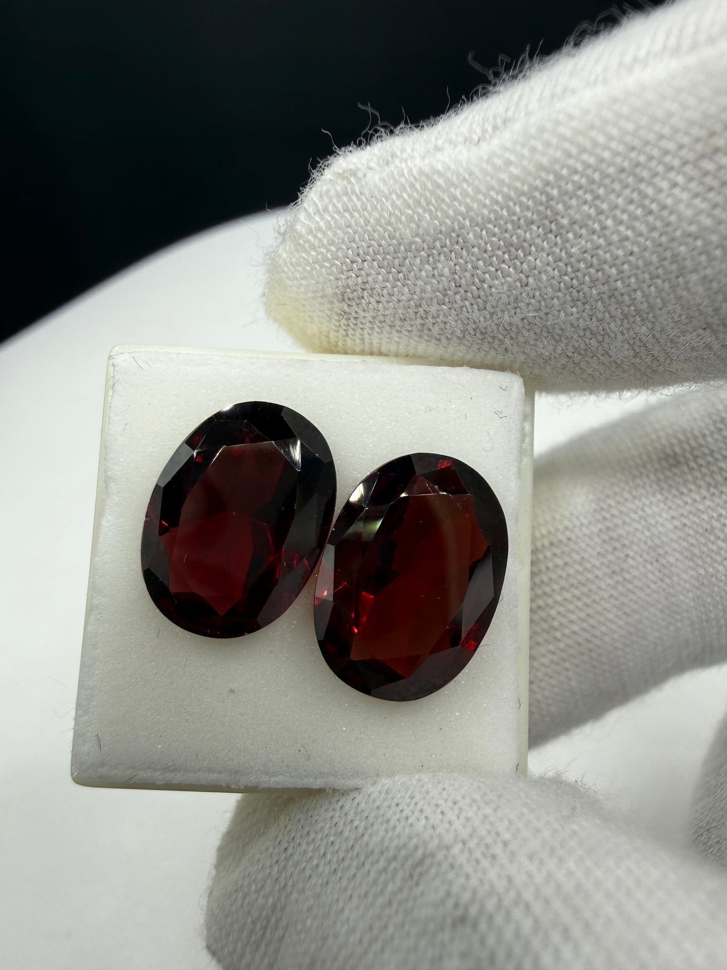 Natural Garnet Matching Pair 8.45 CTW Oval Cut 12.62 x 9.12 MM Deep Red Loose Gemstones