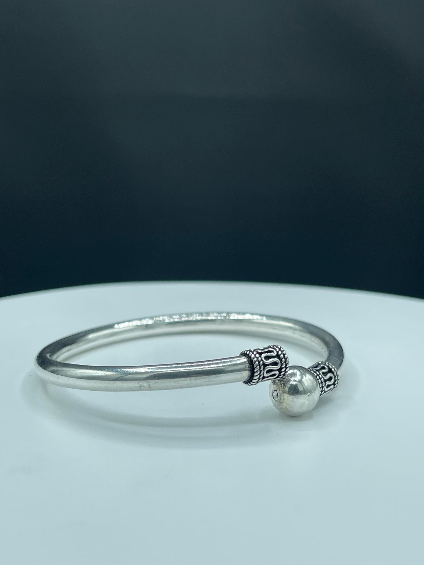 Handmade Solid 925 Sterling Silver Bangle (16.1 Grams) (7.5 Inches)
