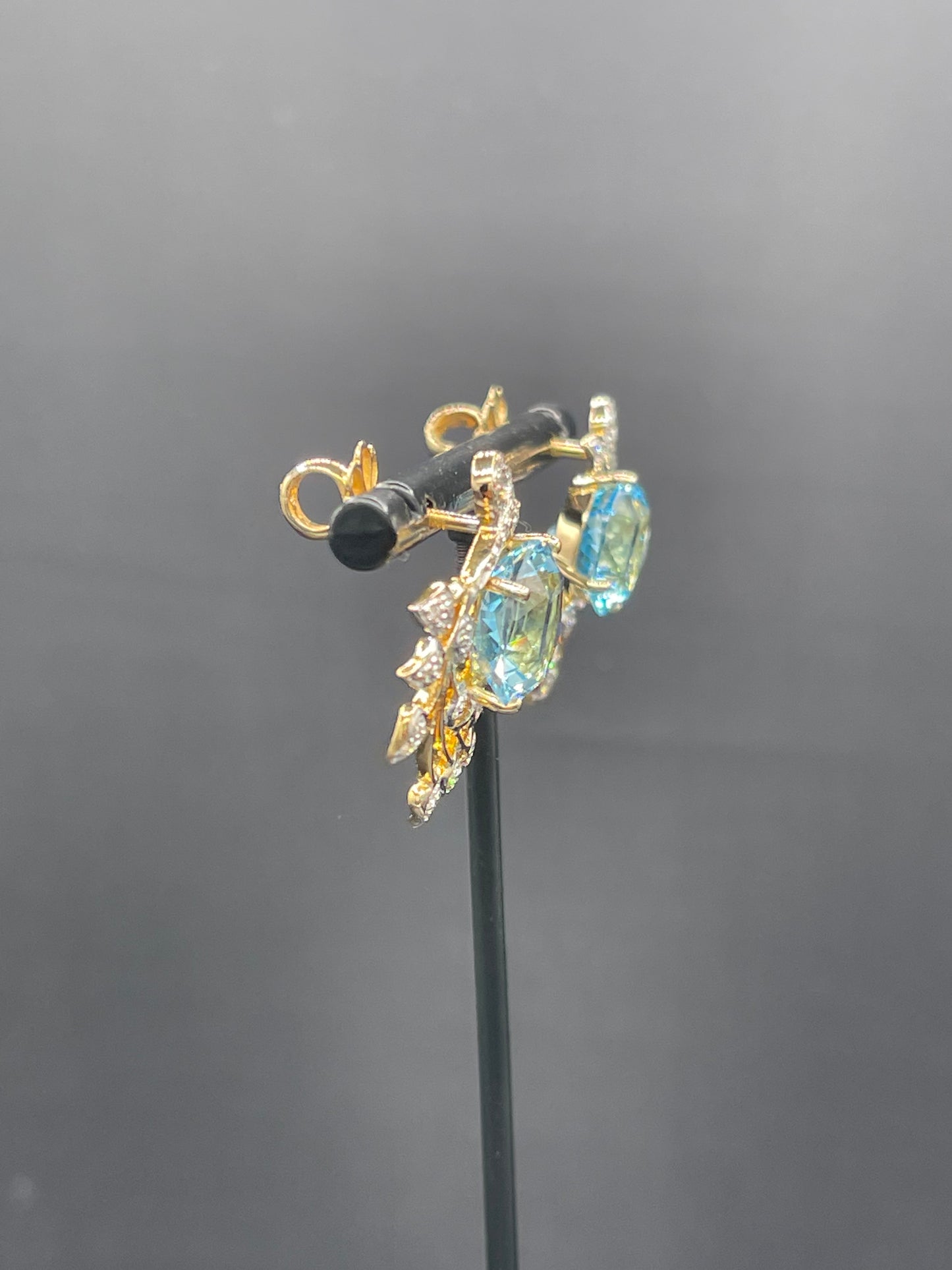 15.90 Carat Swiss Blue Topaz & Diamond 18k Yellow Gold Screw Back Earrings