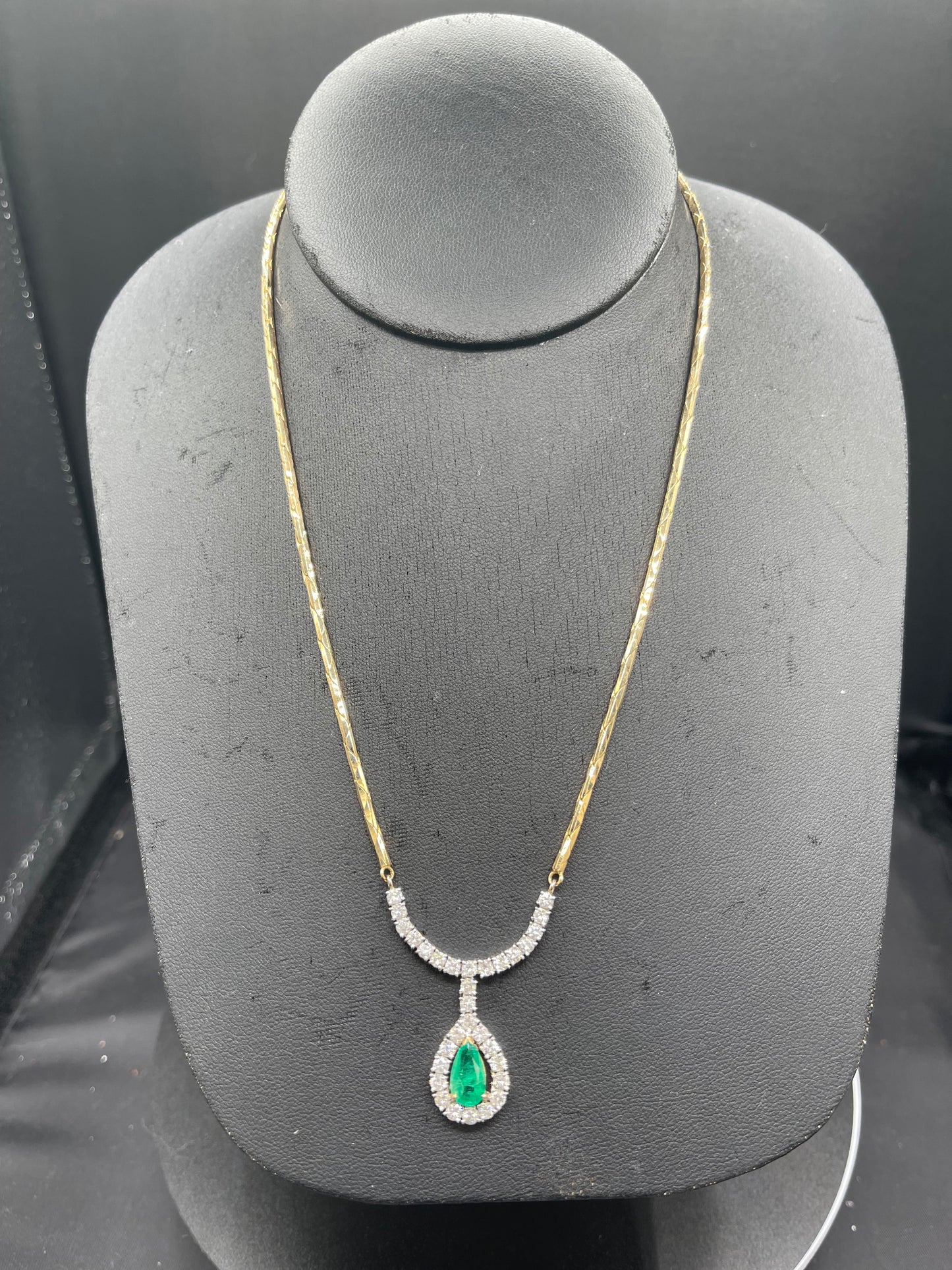 3.15 Carat Natural Colombian Emerald & Diamond 14k Gold Necklace
