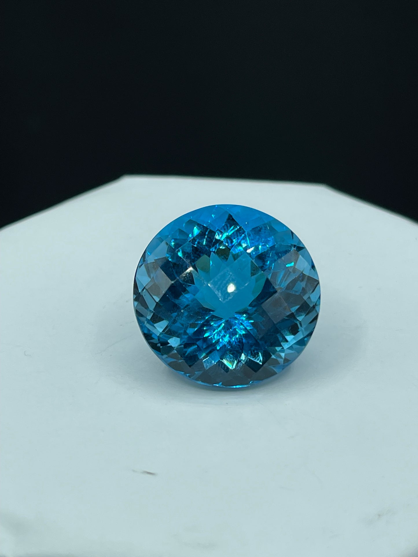 68.43 Carat Super Swiss Blue Topaz Round Cut Loose Gemstone (24.86 x 24.86 x 17.53 MM)