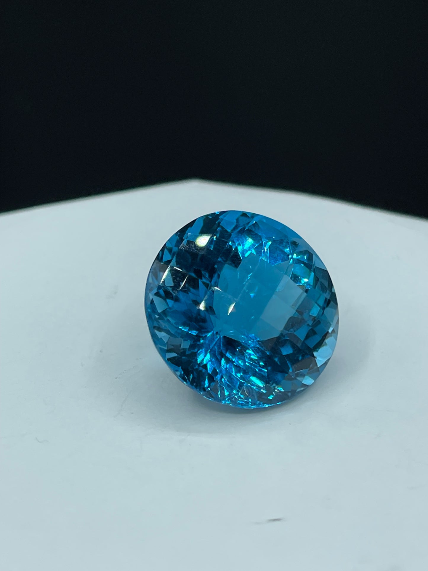 68.43 Carat Super Swiss Blue Topaz Round Cut Loose Gemstone (24.86 x 24.86 x 17.53 MM)