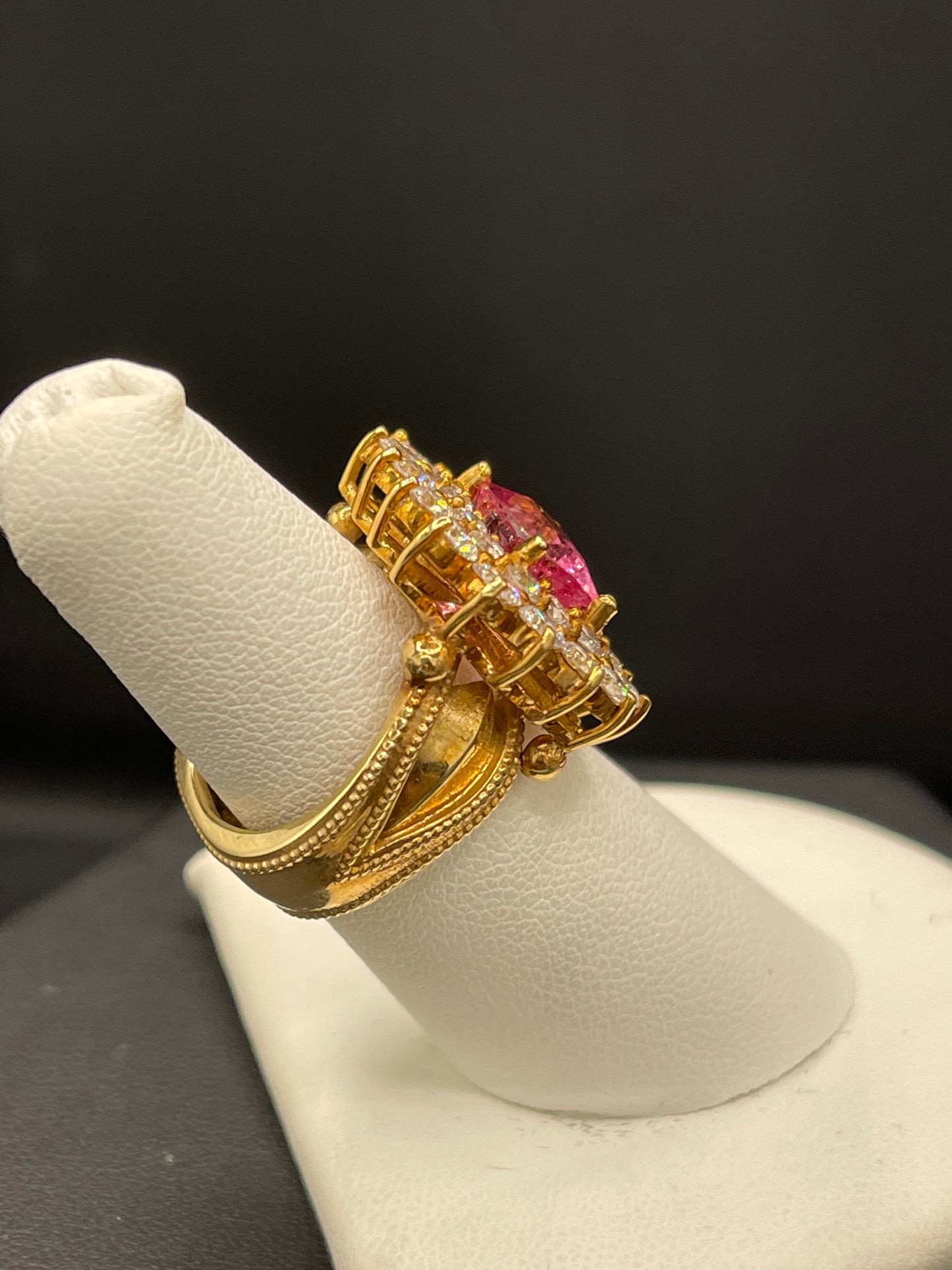AGL Certified 7.89 Carat Natural Pamir Spinel And Diamond 18K Yellow Ring (Size 6.75)