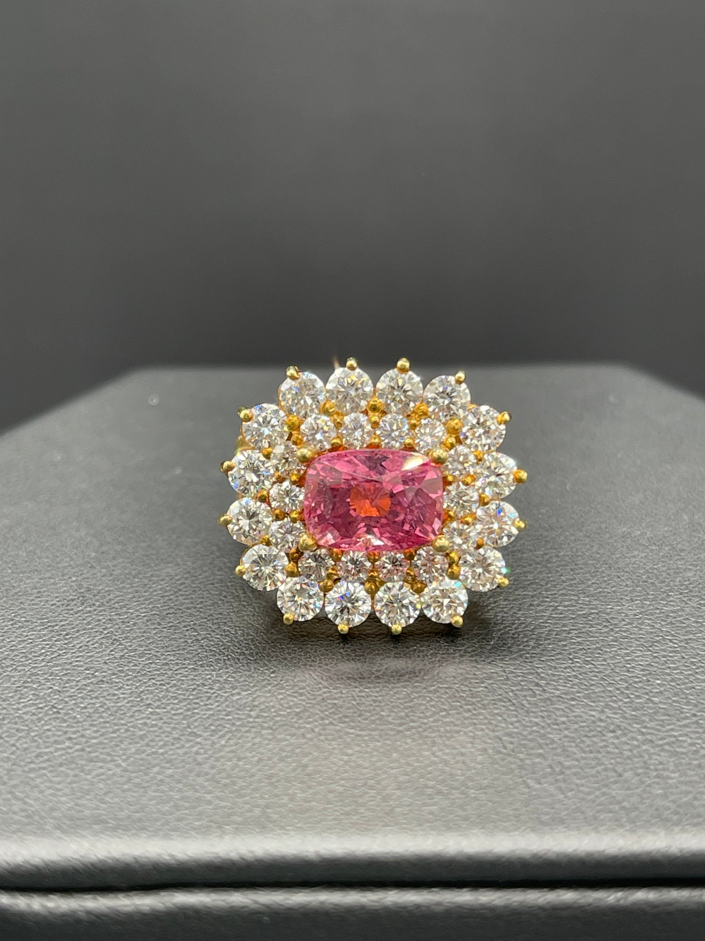AGL Certified 7.89 Carat Natural Pamir Spinel And Diamond 18K Yellow Ring (Size 6.75)
