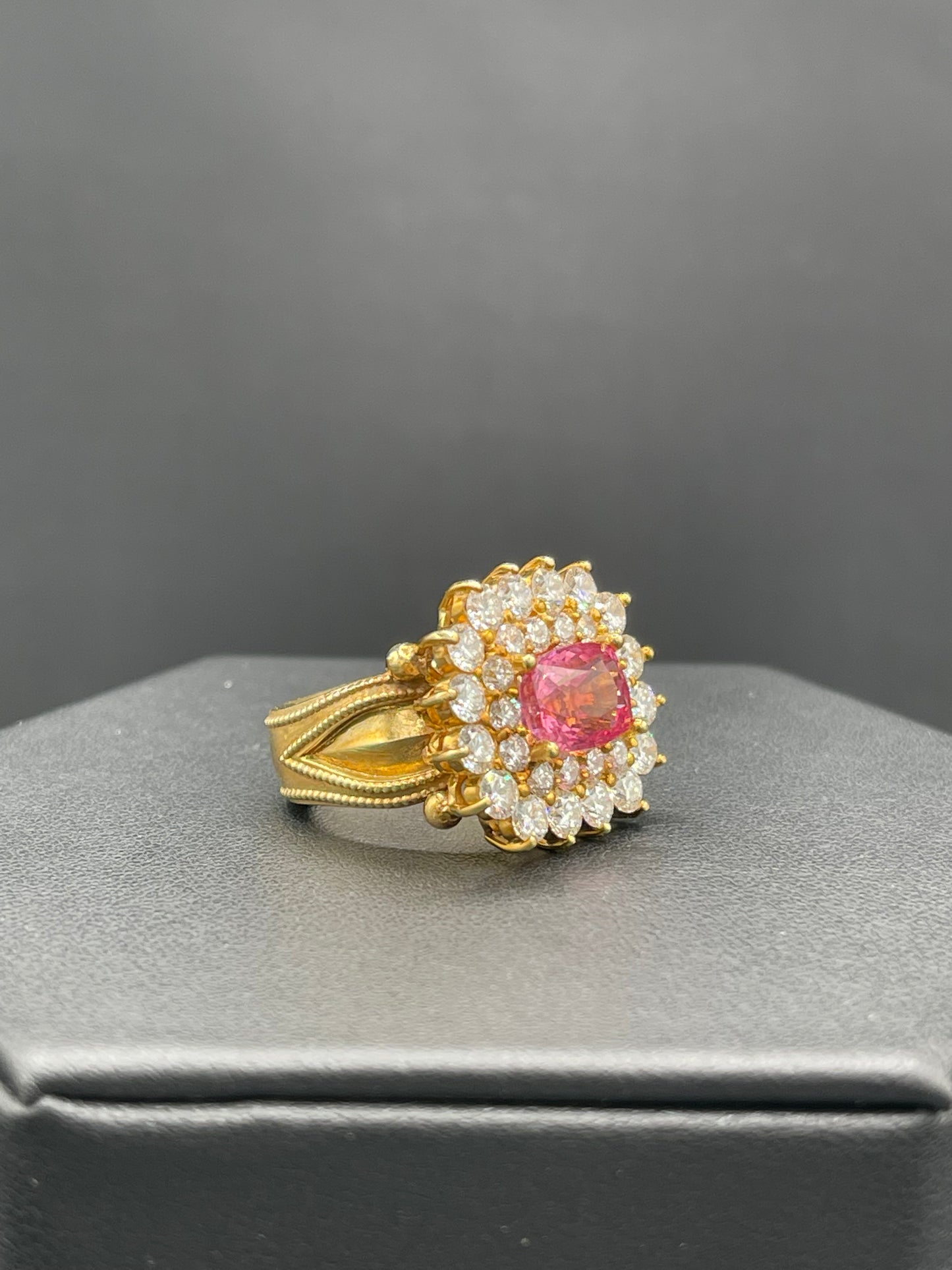 AGL Certified 7.89 Carat Natural Pamir Spinel And Diamond 18K Yellow Ring (Size 6.75)