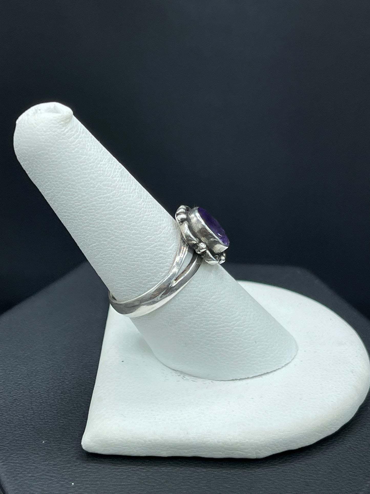 Vintage Natural Amethyst Sterling Silver Ring (Size 8.5)