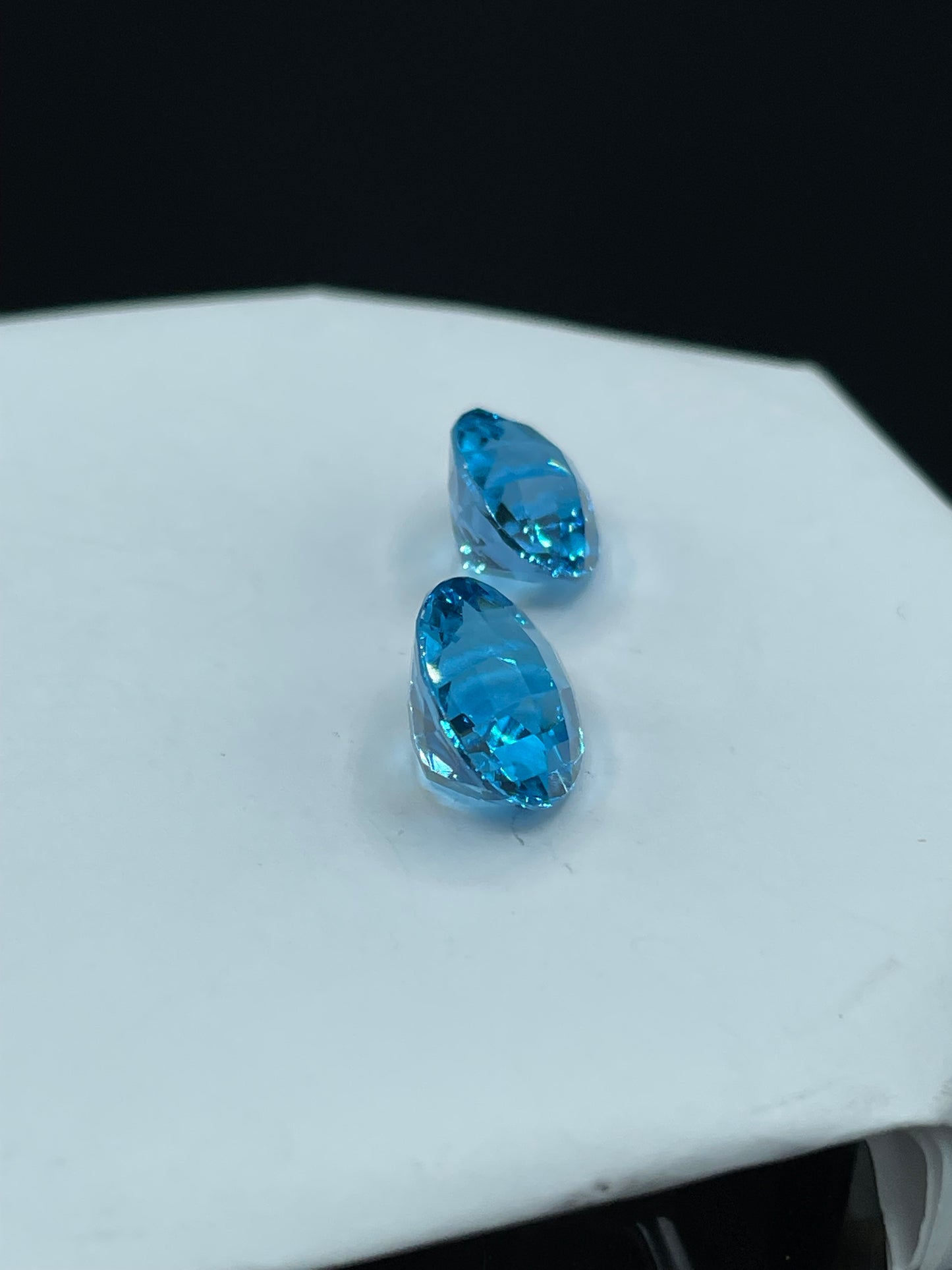 22.04 Carat Super Swiss Blue Topaz Oval Cut Loose Gemstones 15.95 x 12.00 x 8.40 MM