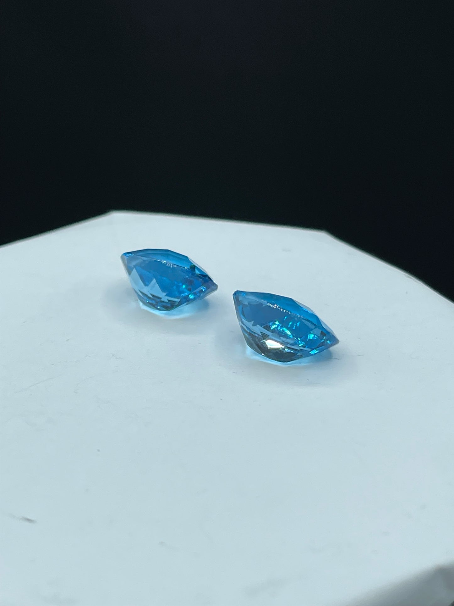22.04 Carat Super Swiss Blue Topaz Oval Cut Loose Gemstones 15.95 x 12.00 x 8.40 MM