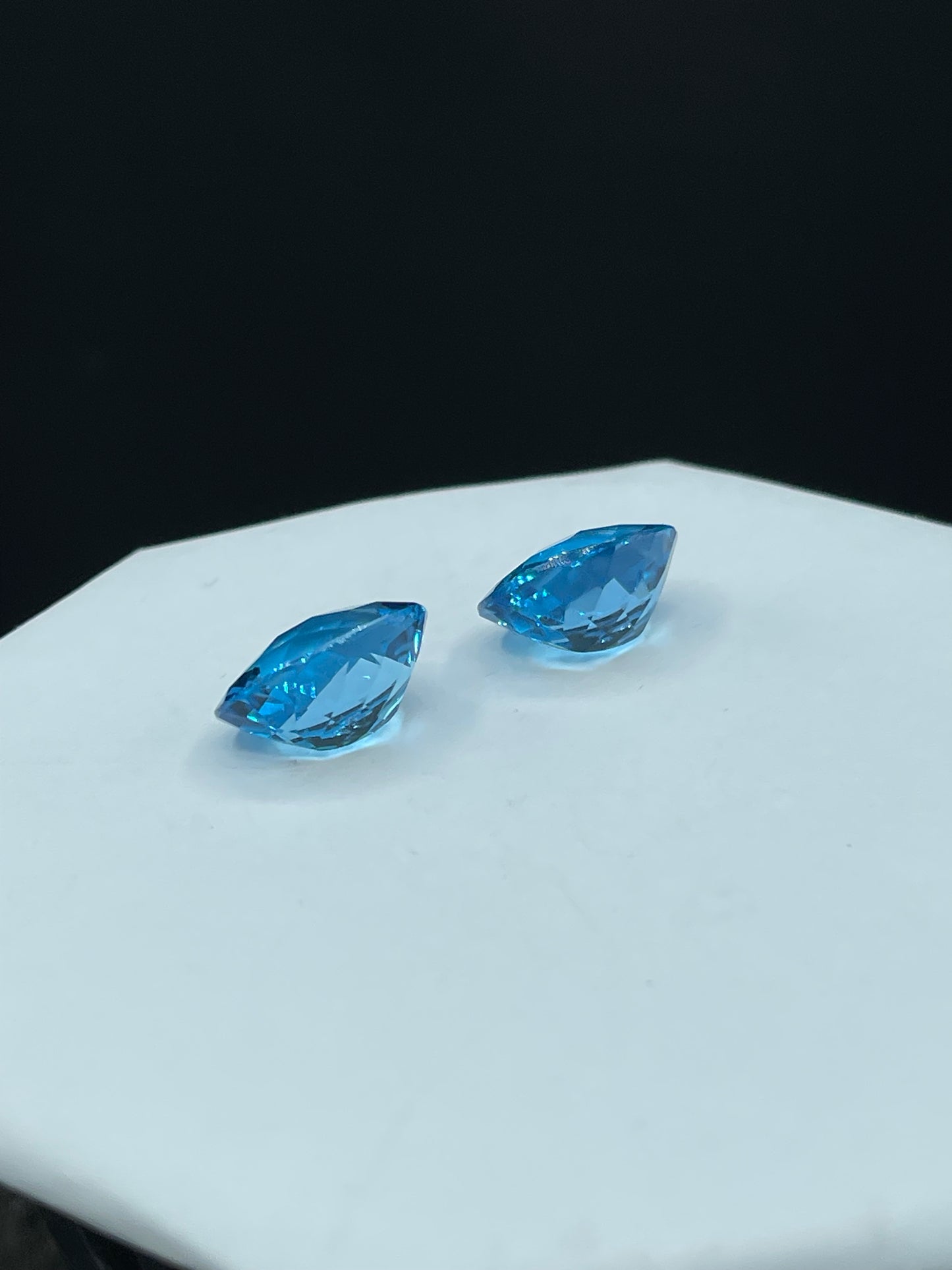 22.04 Carat Super Swiss Blue Topaz Oval Cut Loose Gemstones 15.95 x 12.00 x 8.40 MM