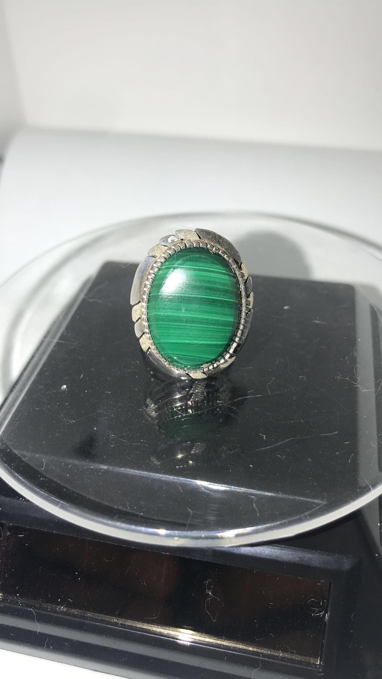 Malachite Sterling Silver Ring (Size 8)
