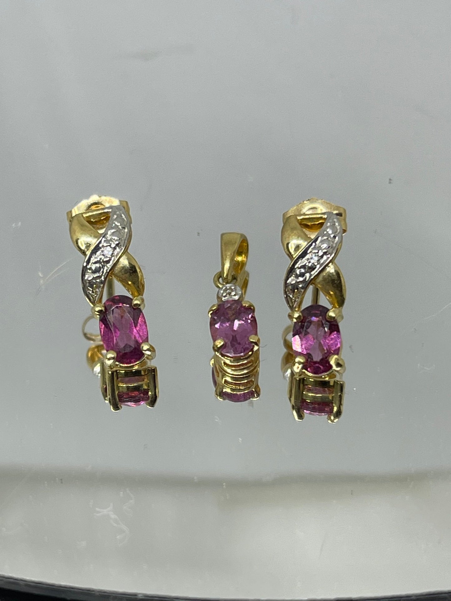 Rhodolite Grape Garnet Diamond 14K Gold Earring and Pendant Set