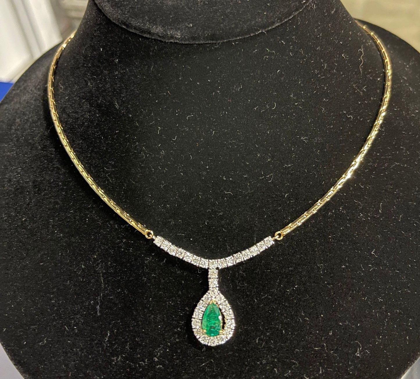 3.15 Carat Natural Colombian Emerald & Diamond 14k Gold Necklace