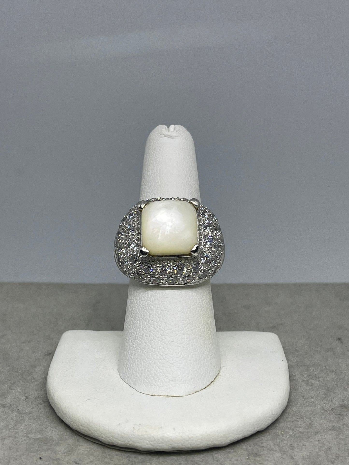 Mother Of Pearl & Cubic Zirconia Sterling Silver Ring (Size 7)