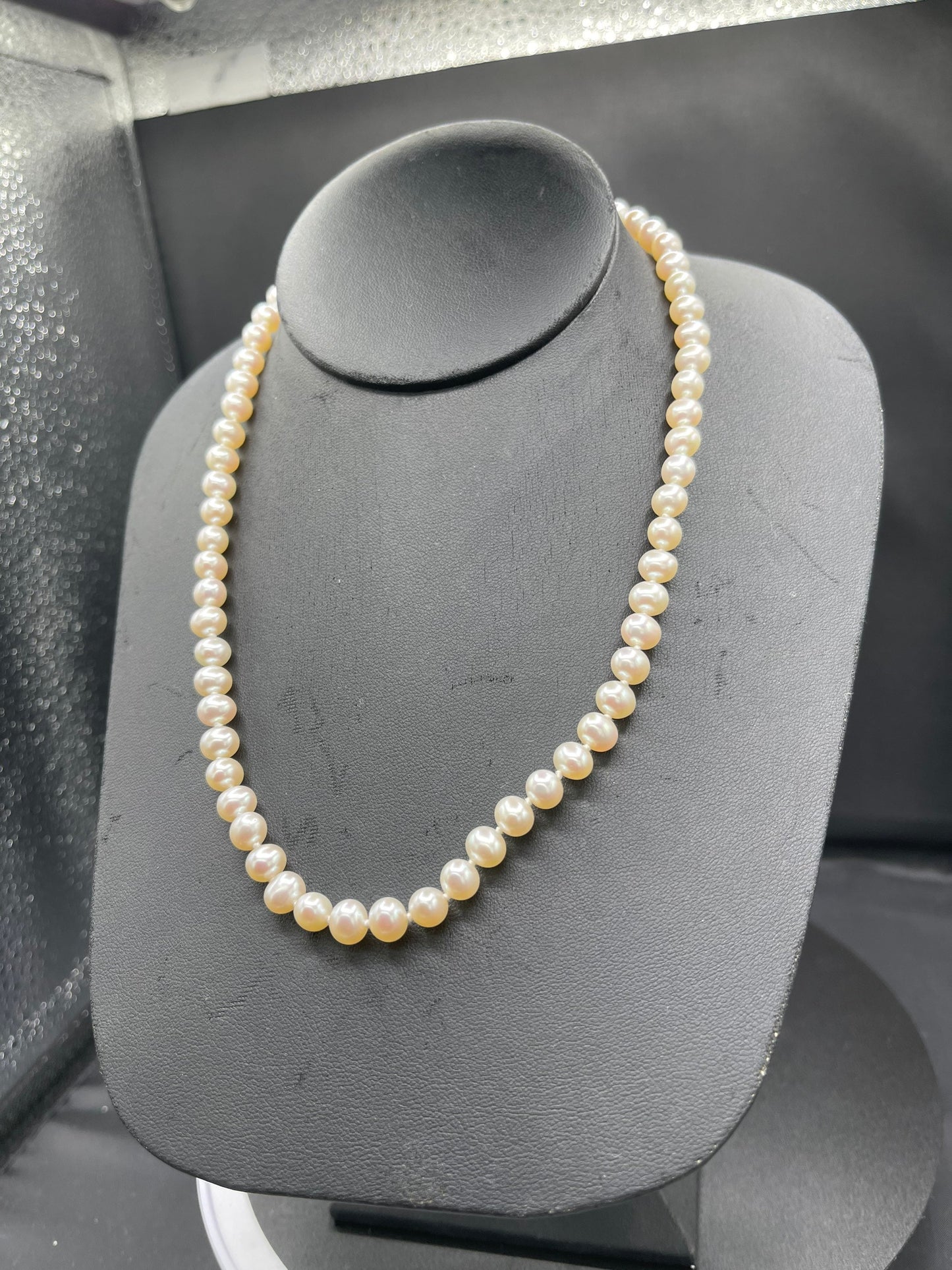 Natural Cultured Pearl 14K Gold Clasp Necklace