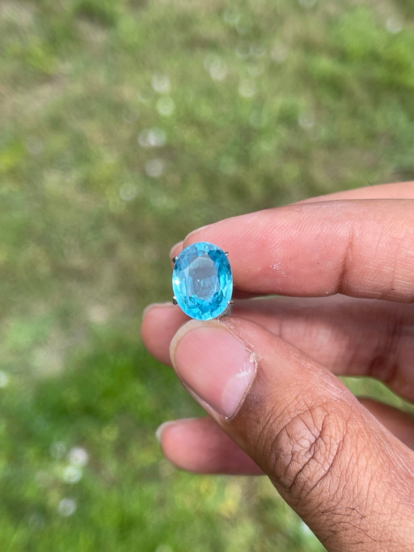7.65 Carat Natural Blue Zircon Oval Cut Loose Gemstone (12 x 9.1 x 5.9 MM)