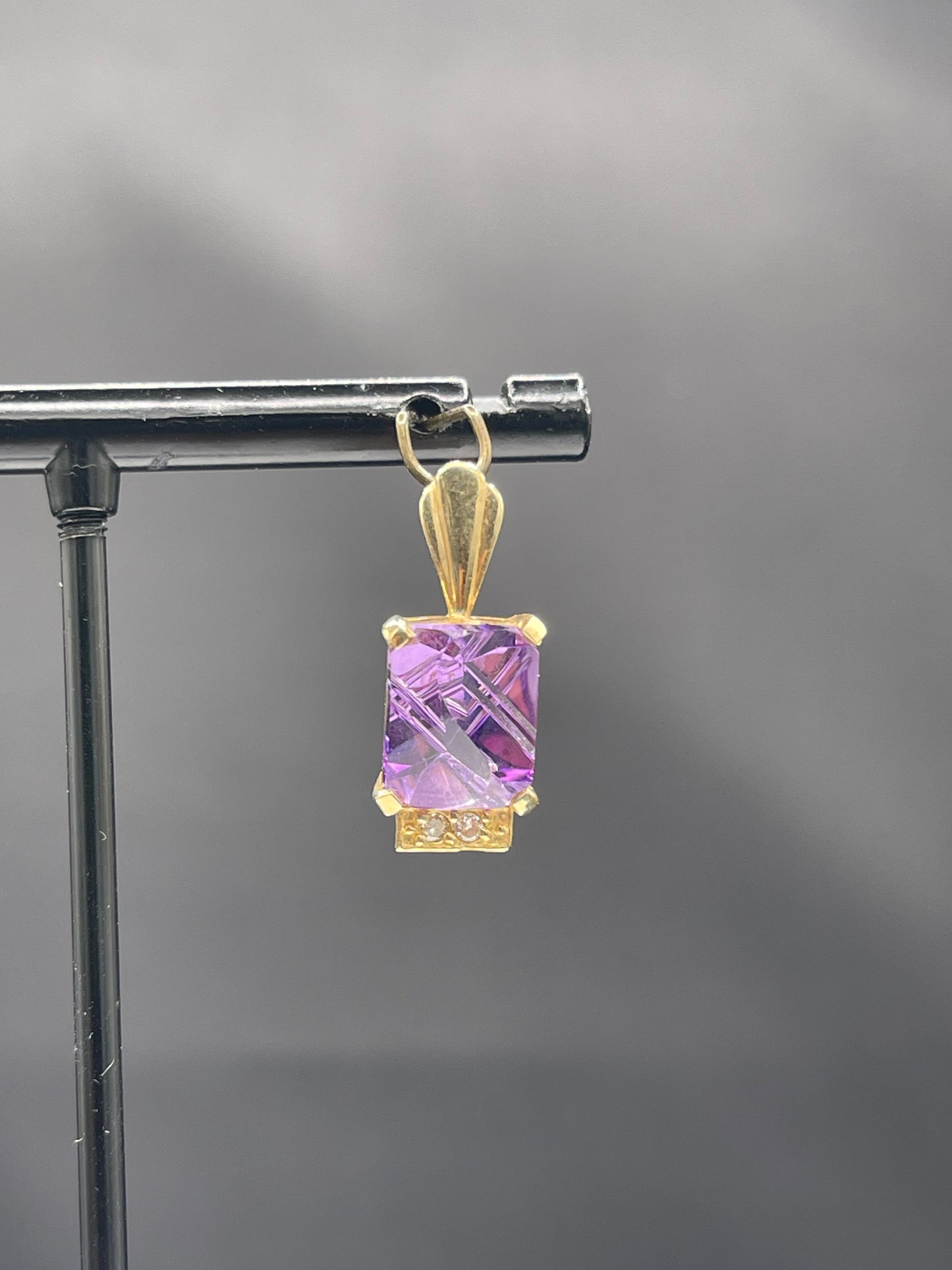 Elegant Laser Cut Natural Amethyst & Diamond 14k Yellow Gold Pendant - 3.20 Carats