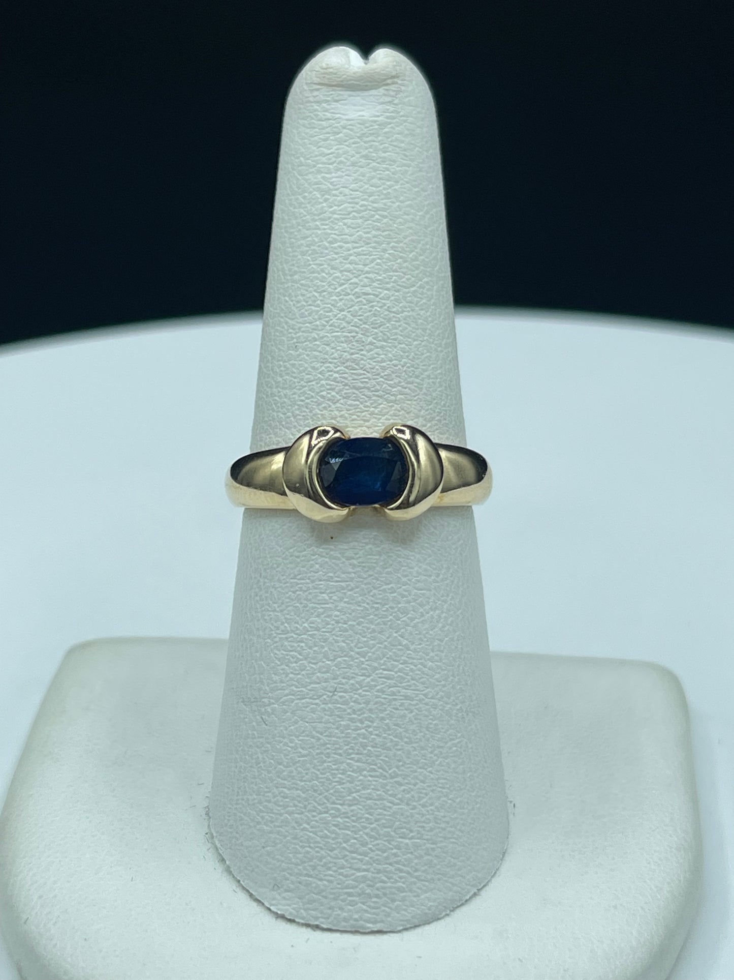 Natural Blue Sapphire 14k Yellow Gold Ring (Size 7)