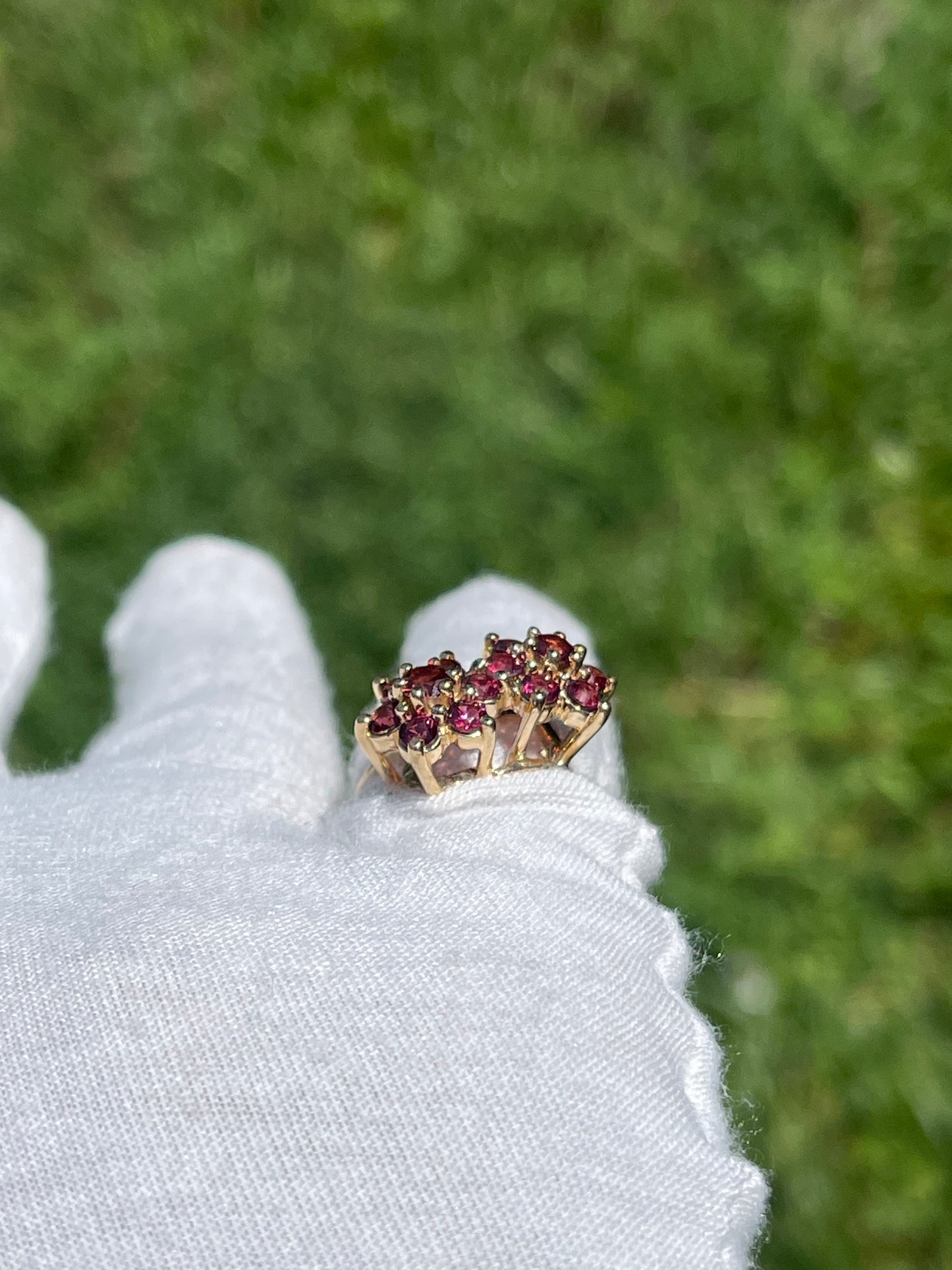 Natural Rhodolite Garnet 14k Yellow Gold Flower Cocktail Ring (Size 6.5)