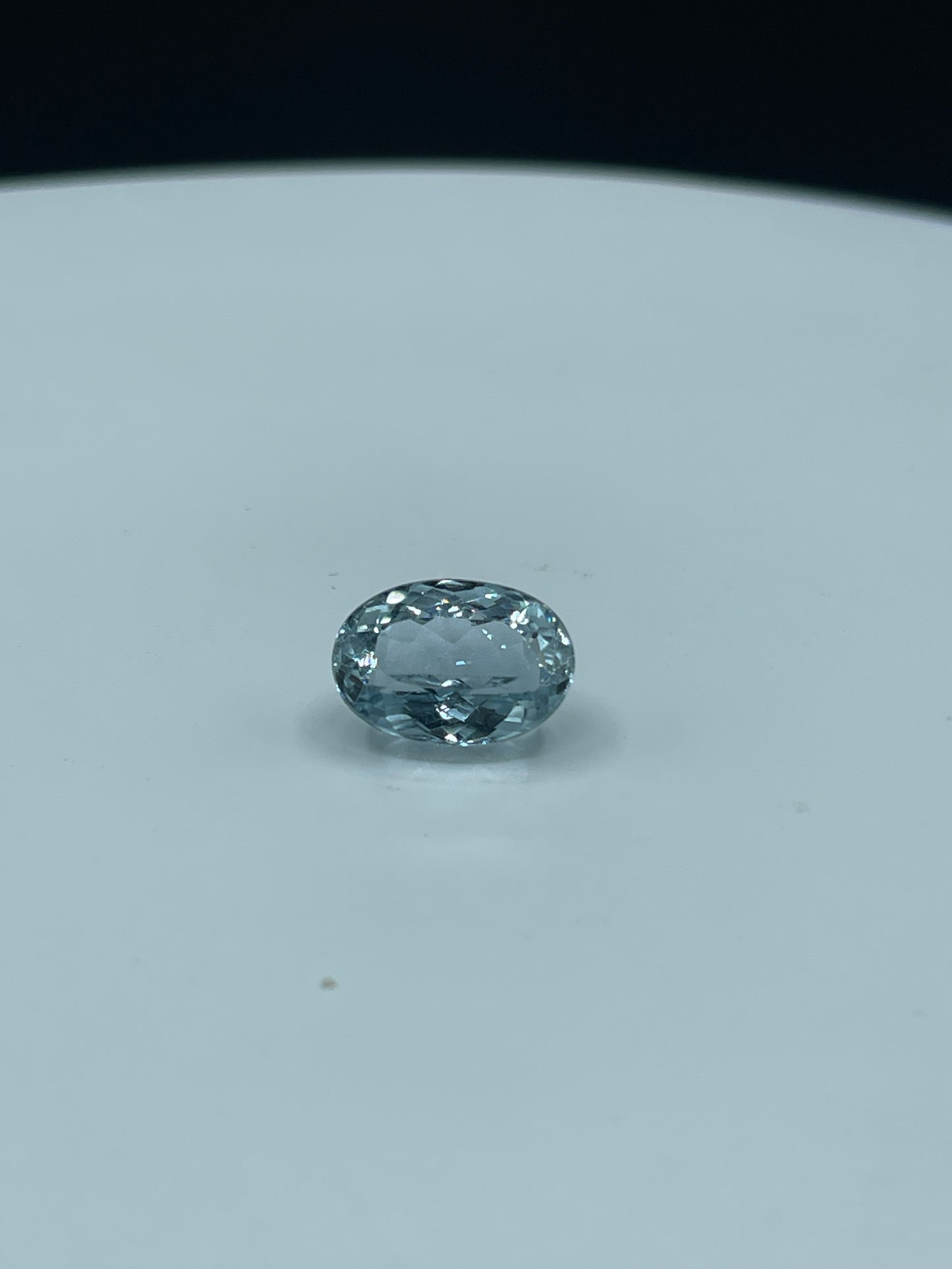 Stunning 9.10 Carat Natural Aquamarine Oval Cut Loose Gemstone (14x10x7.5 MM)