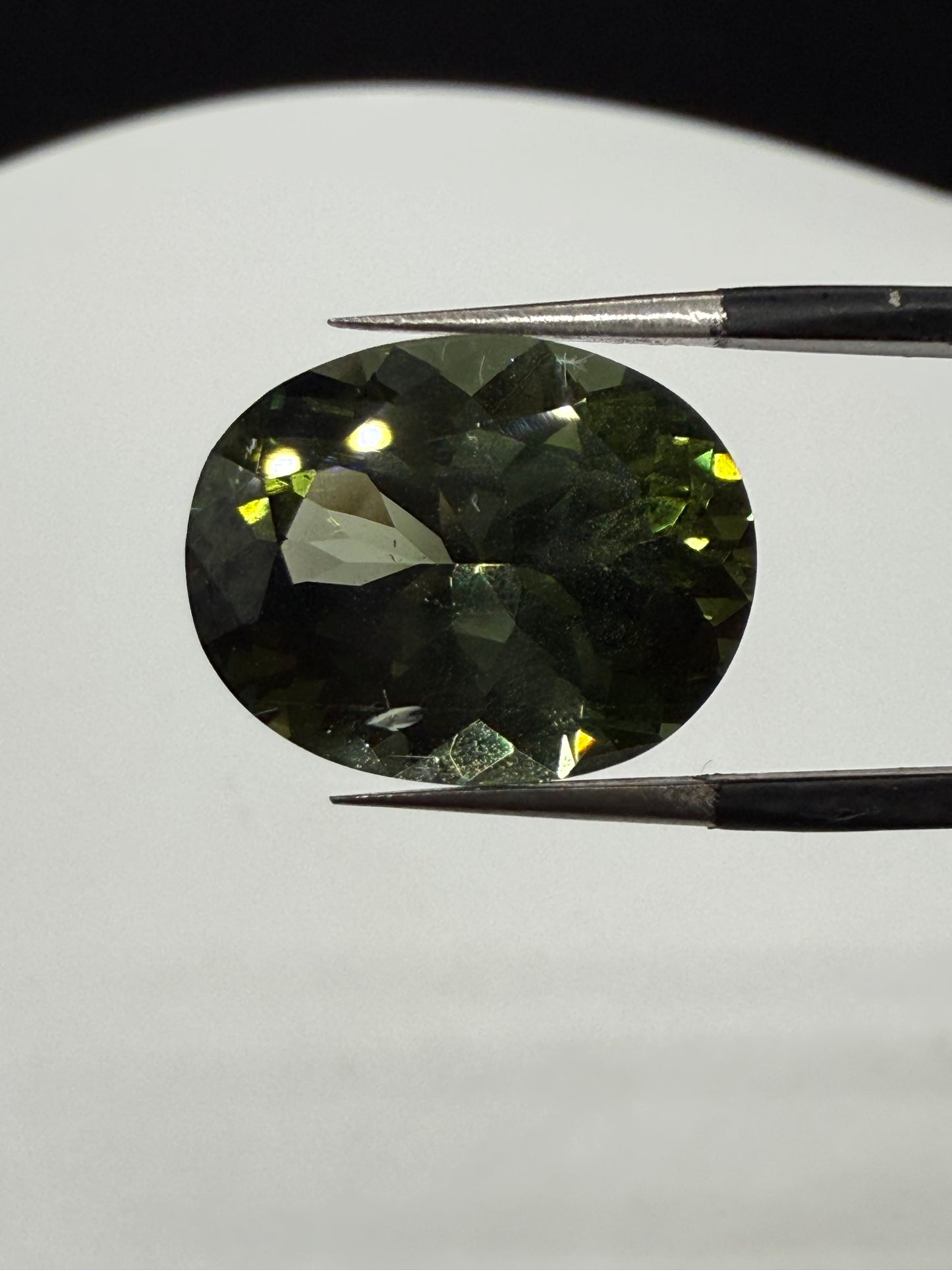 Natural Green Tourmaline 8.75 Carat Oval Cut Loose Gemstone | Near Flawless Clarity | 15.1x11.9x8.24 MM |