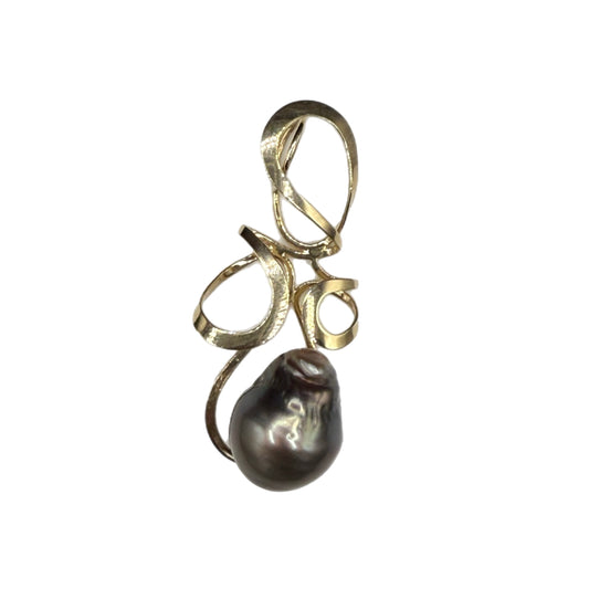 Vintage Natural Tahitian South Sea Pearl 14K Yellow Gold Designer Pendant