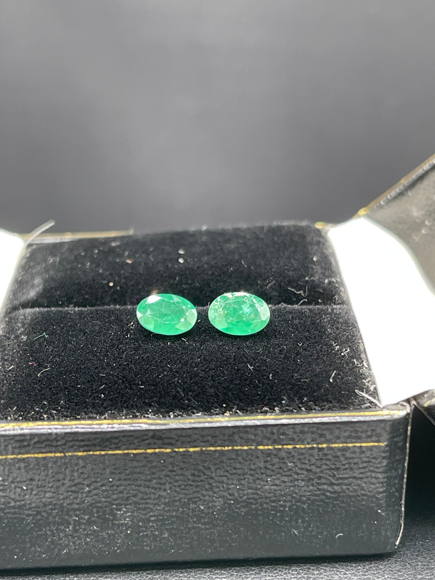 1.41 Carat Natural Brazilian Emerald Oval Cut Loose Gemstones (6.8 x 4.8 x 3.3 MM)