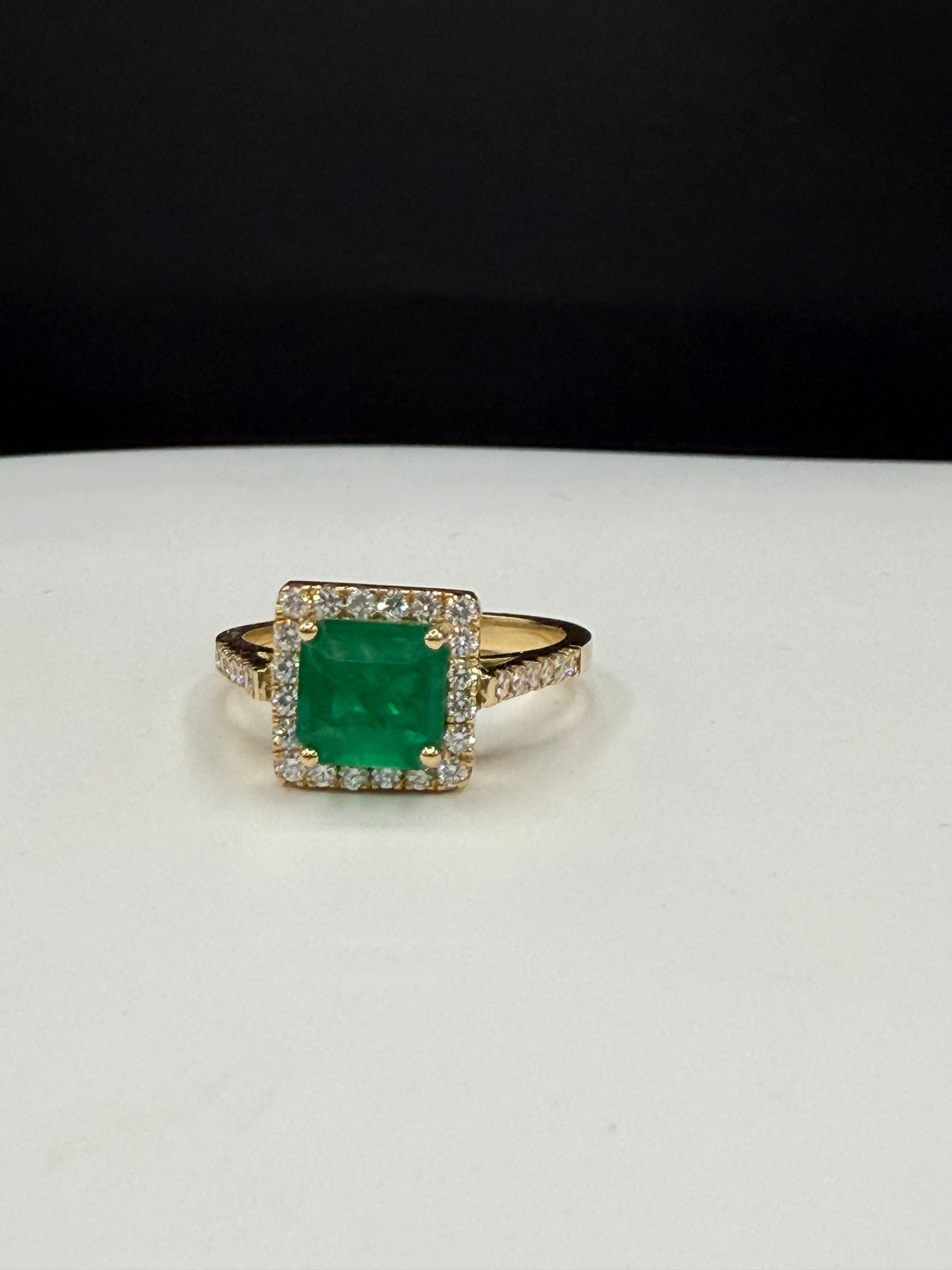 2.64 Carat Natural Emerald & Diamond Halo 18k Yellow Gold Ring (Size 7.25)