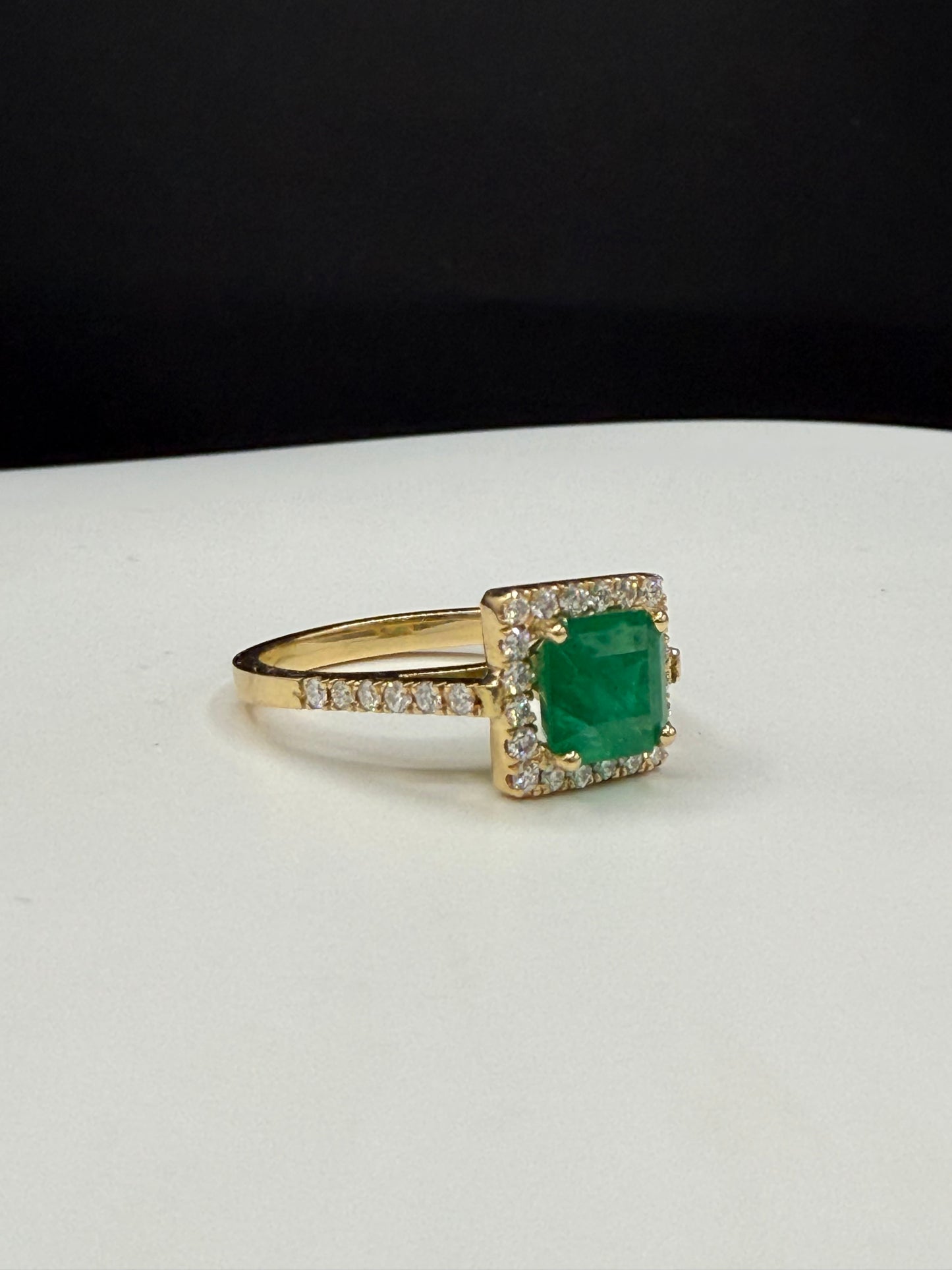 2.64 Carat Natural Emerald & Diamond Halo 18k Yellow Gold Ring (Size 7.25)