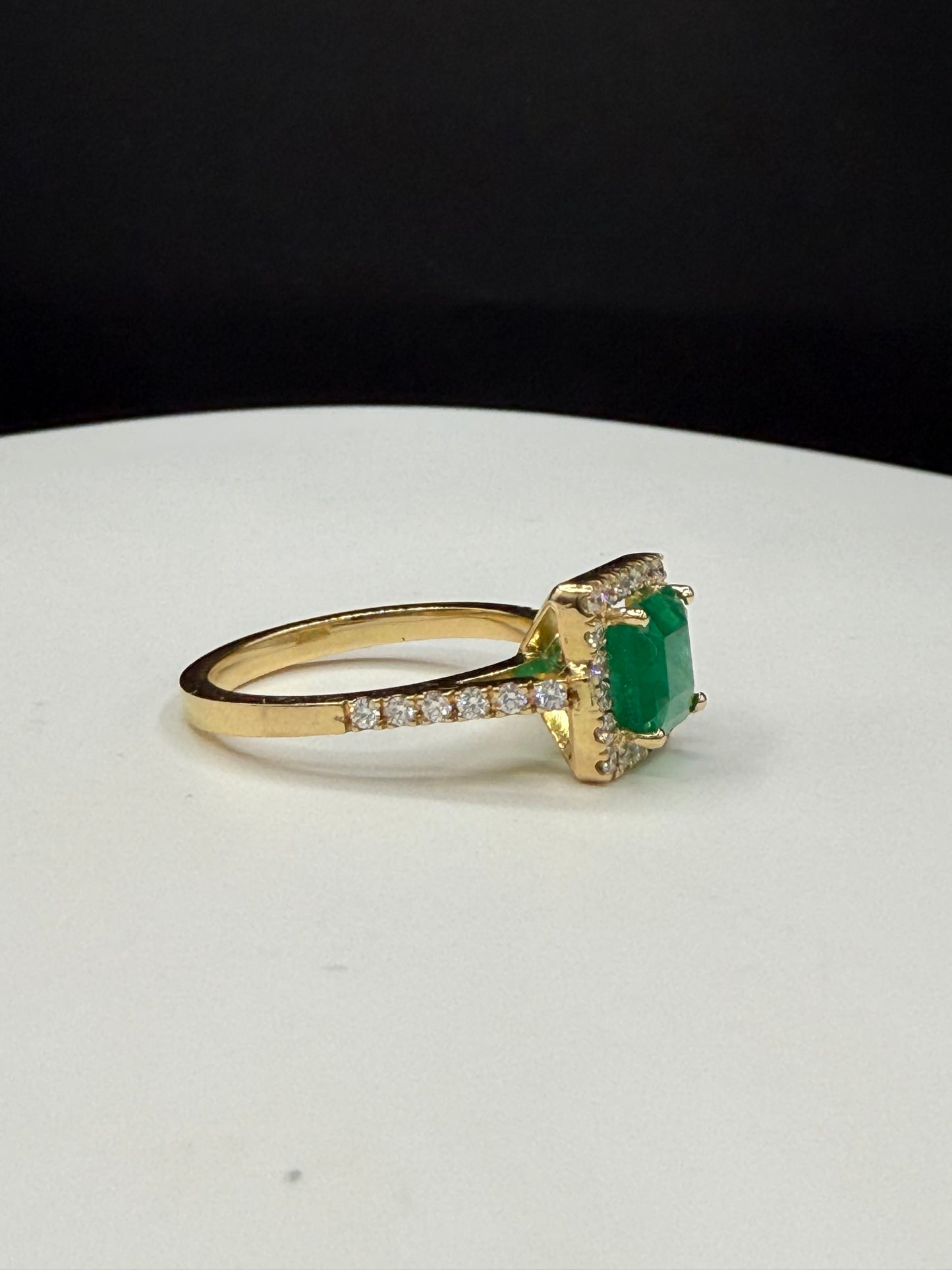 2.64 Carat Natural Emerald & Diamond Halo 18k Yellow Gold Ring (Size 7.25)