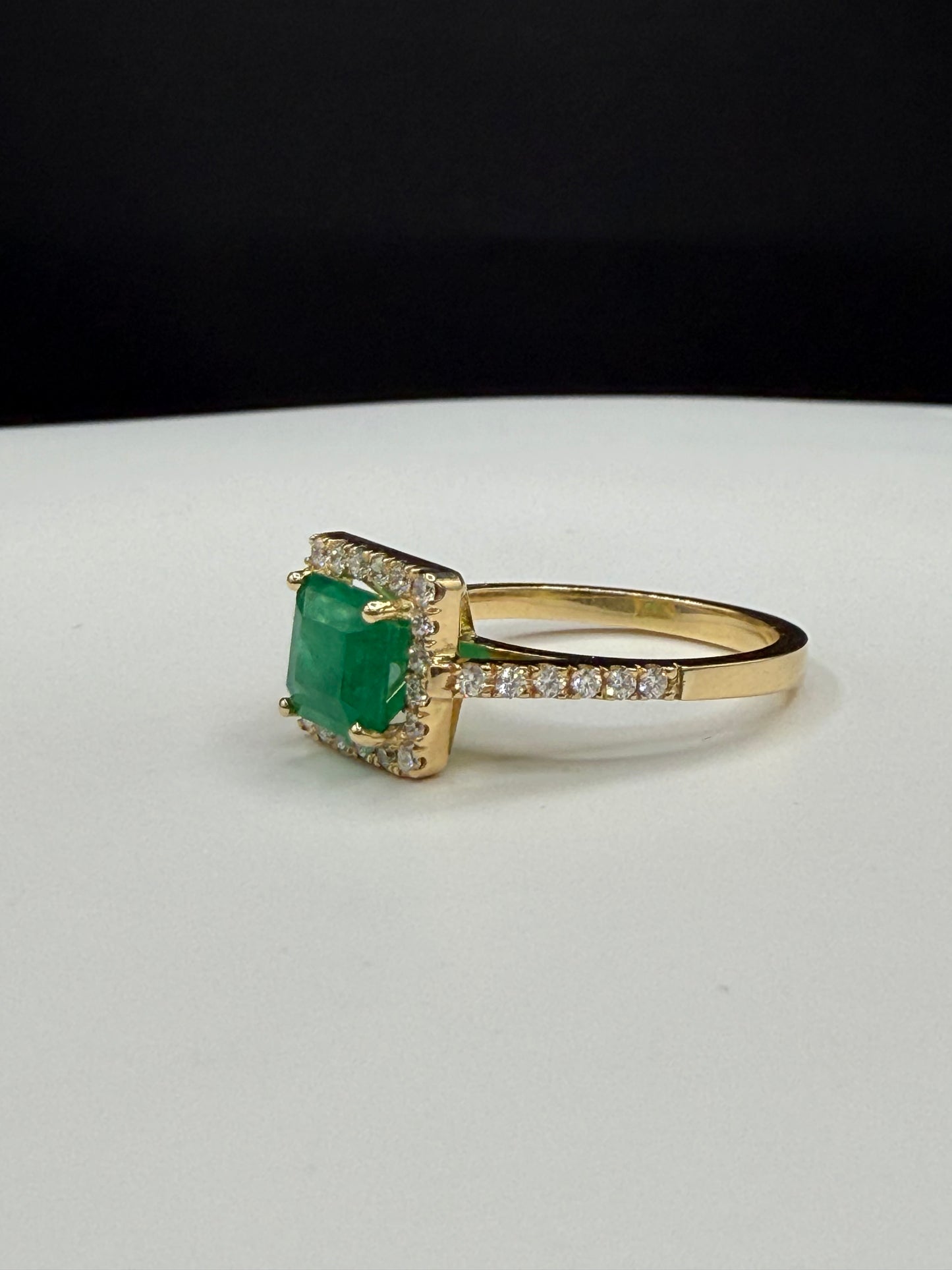 2.64 Carat Natural Emerald & Diamond Halo 18k Yellow Gold Ring (Size 7.25)