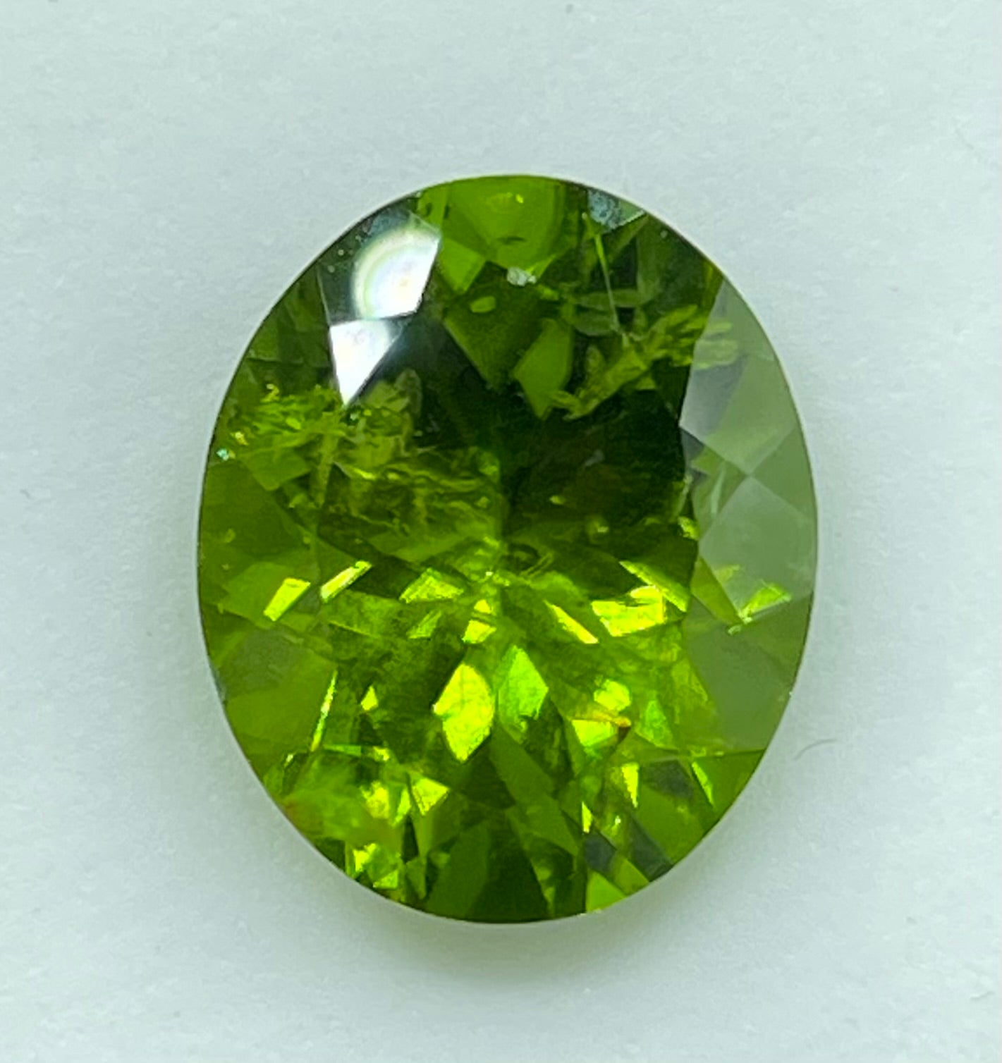 14.56 Carat Natural Vivid Green Arizona Peridot